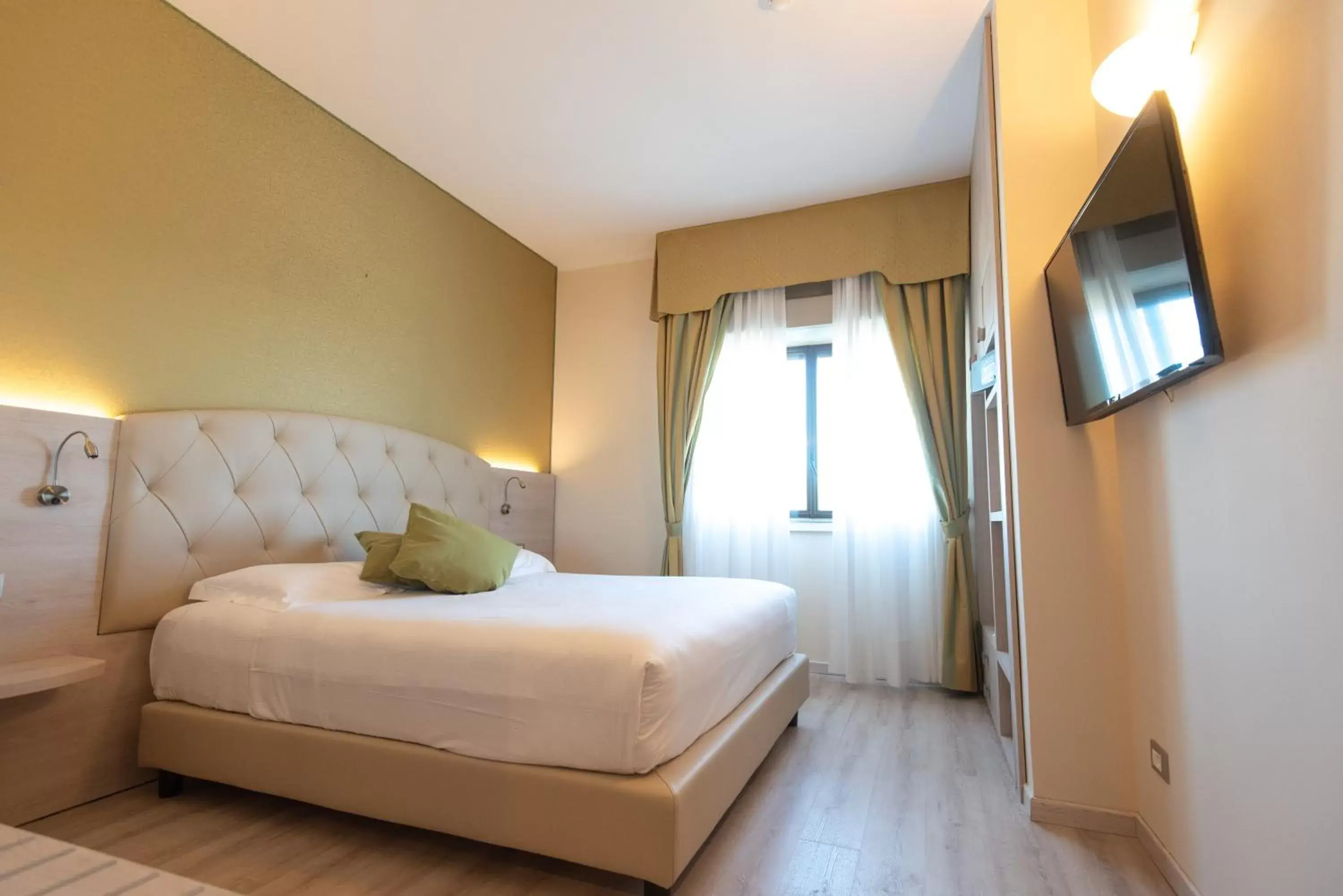 Superior Double Room in Hotel Castello Artemide Congressi Superior Double Room in Hotel Castello Artemide Congressi