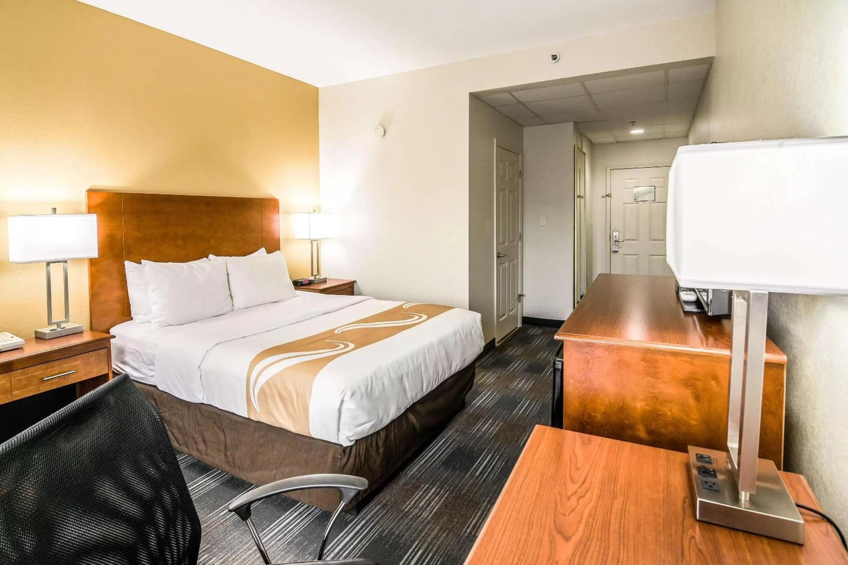 Photo of the whole room, Bed in Quality Inn Alexander City