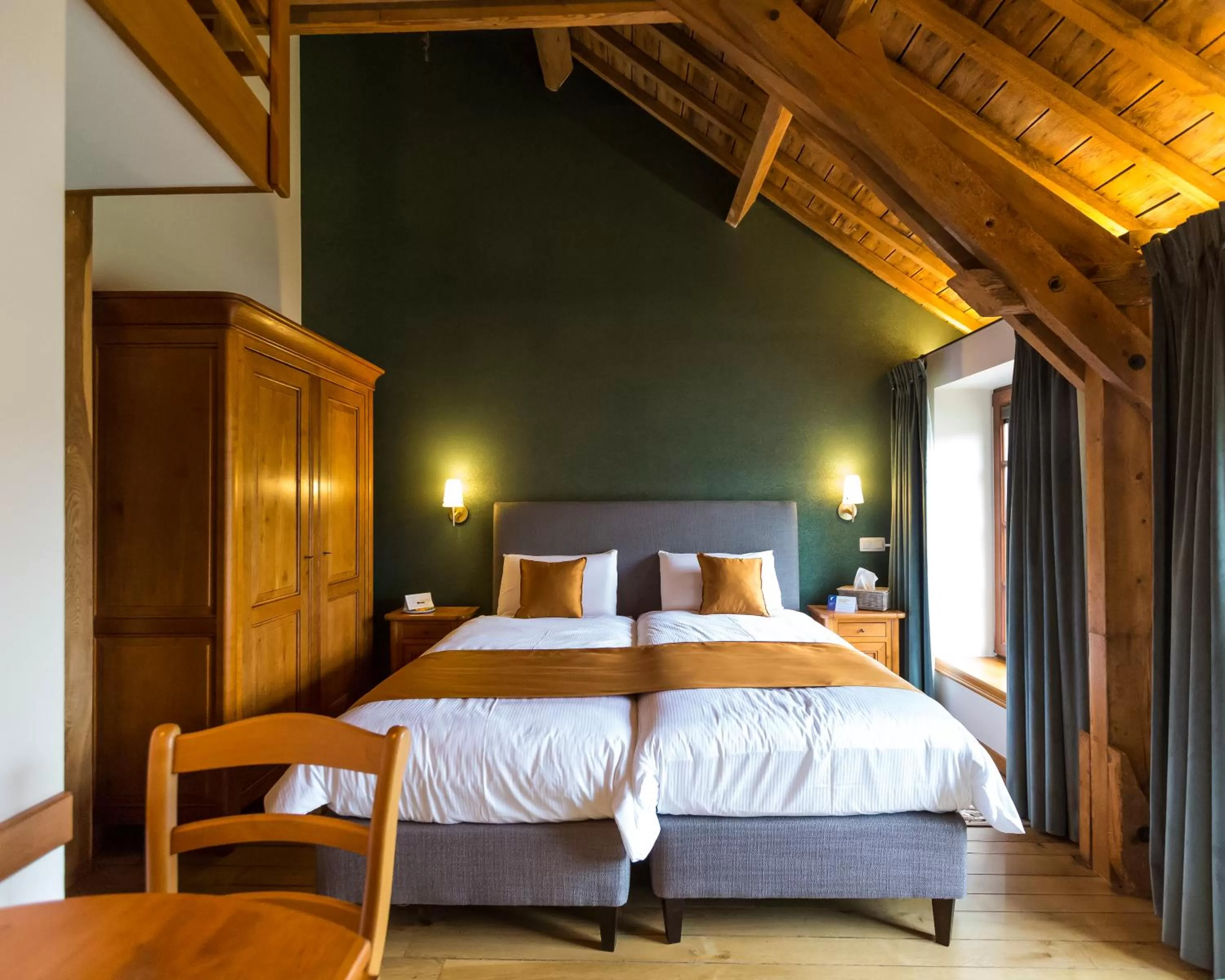 Photo of the whole room, Bed in B&B Ferme Château de Laneffe