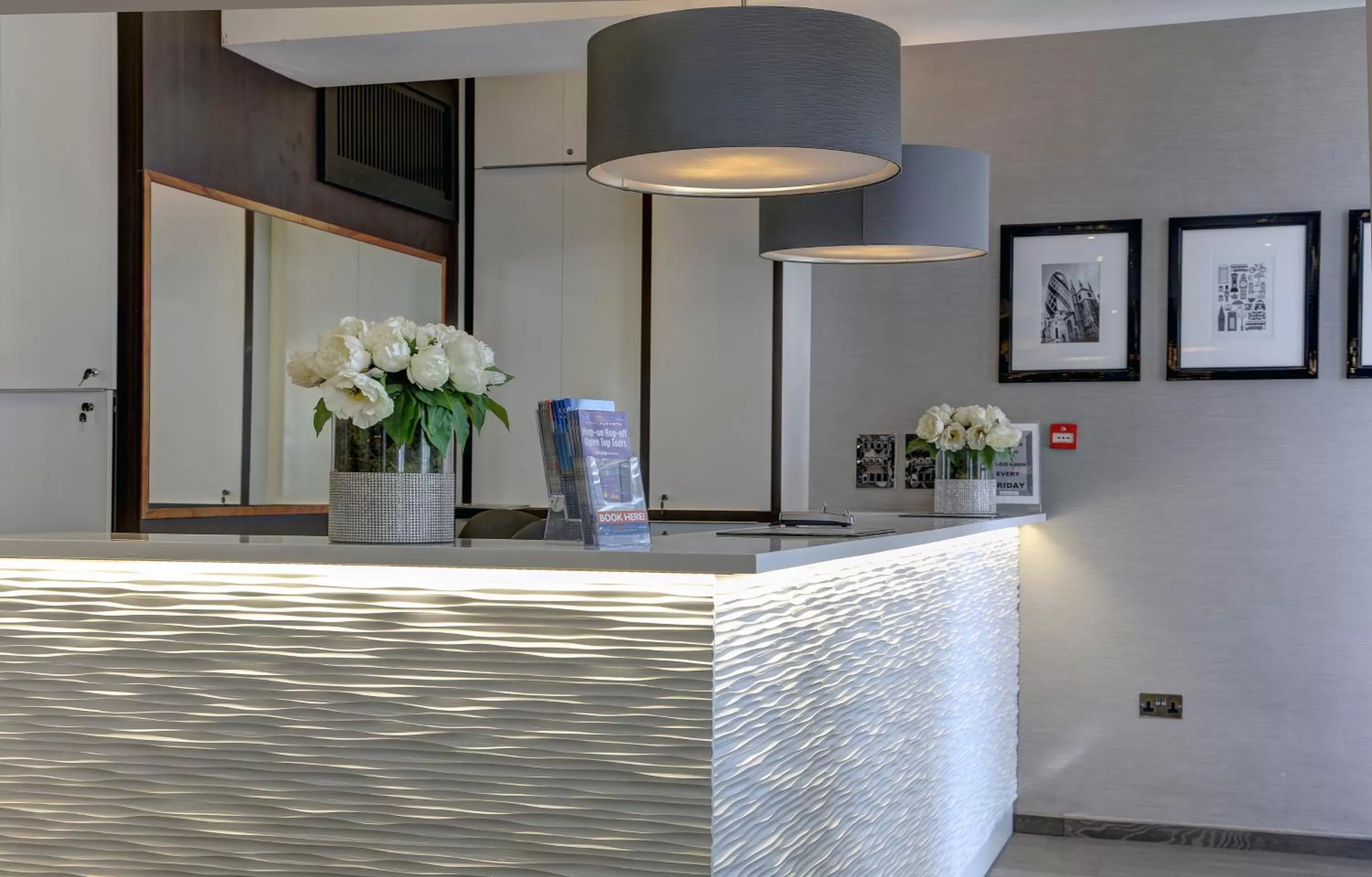 Property building in Best Western Buckingham Palace Rd