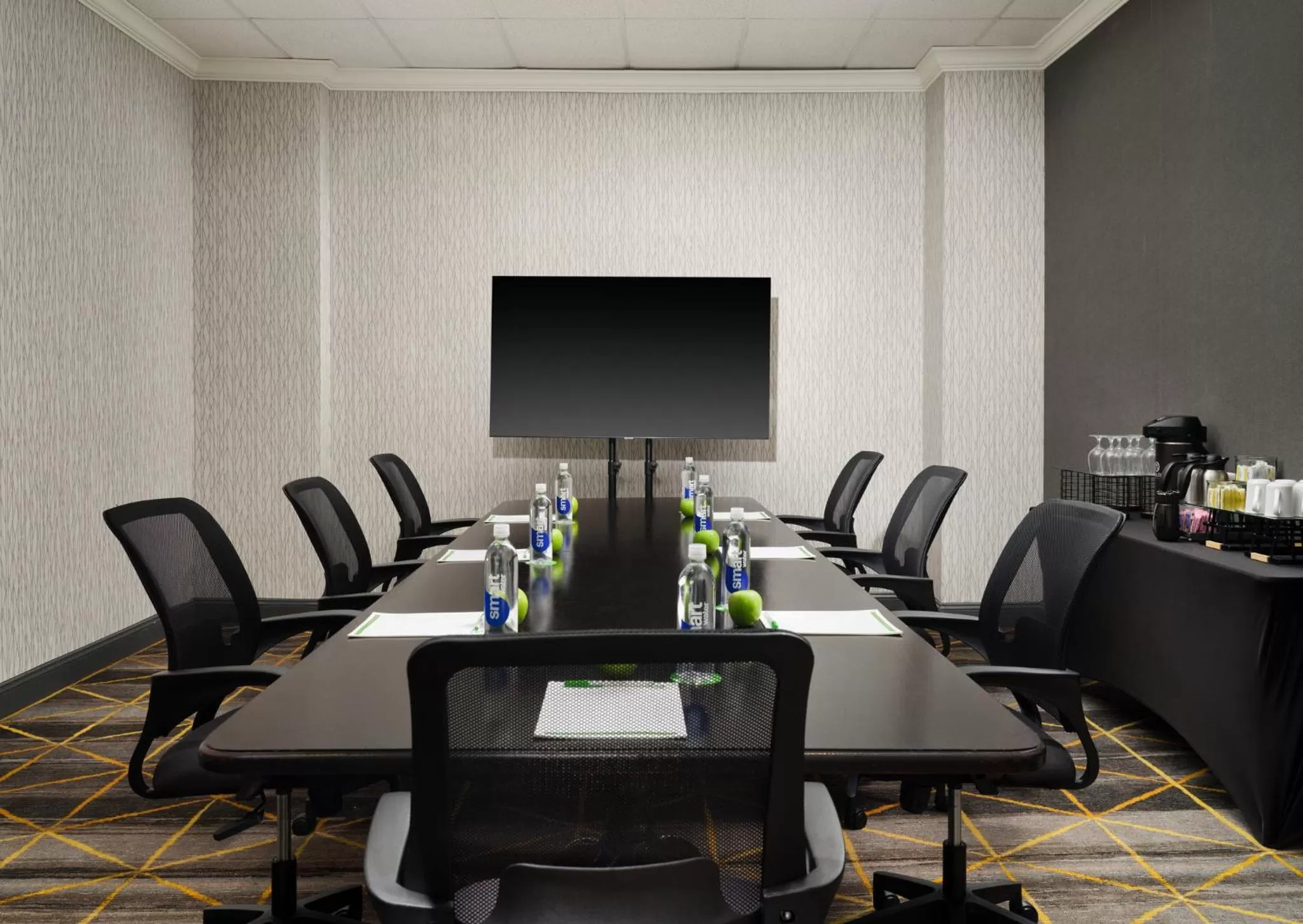 Meeting/conference room in Holiday Inn Boston - Dedham Hotel & Conference Center by IHG