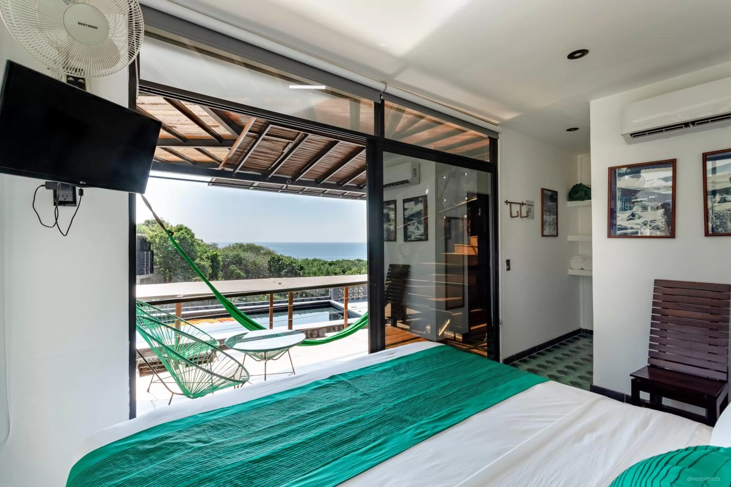 Bed in Cabane Container Hotel - ADULTS ONLY