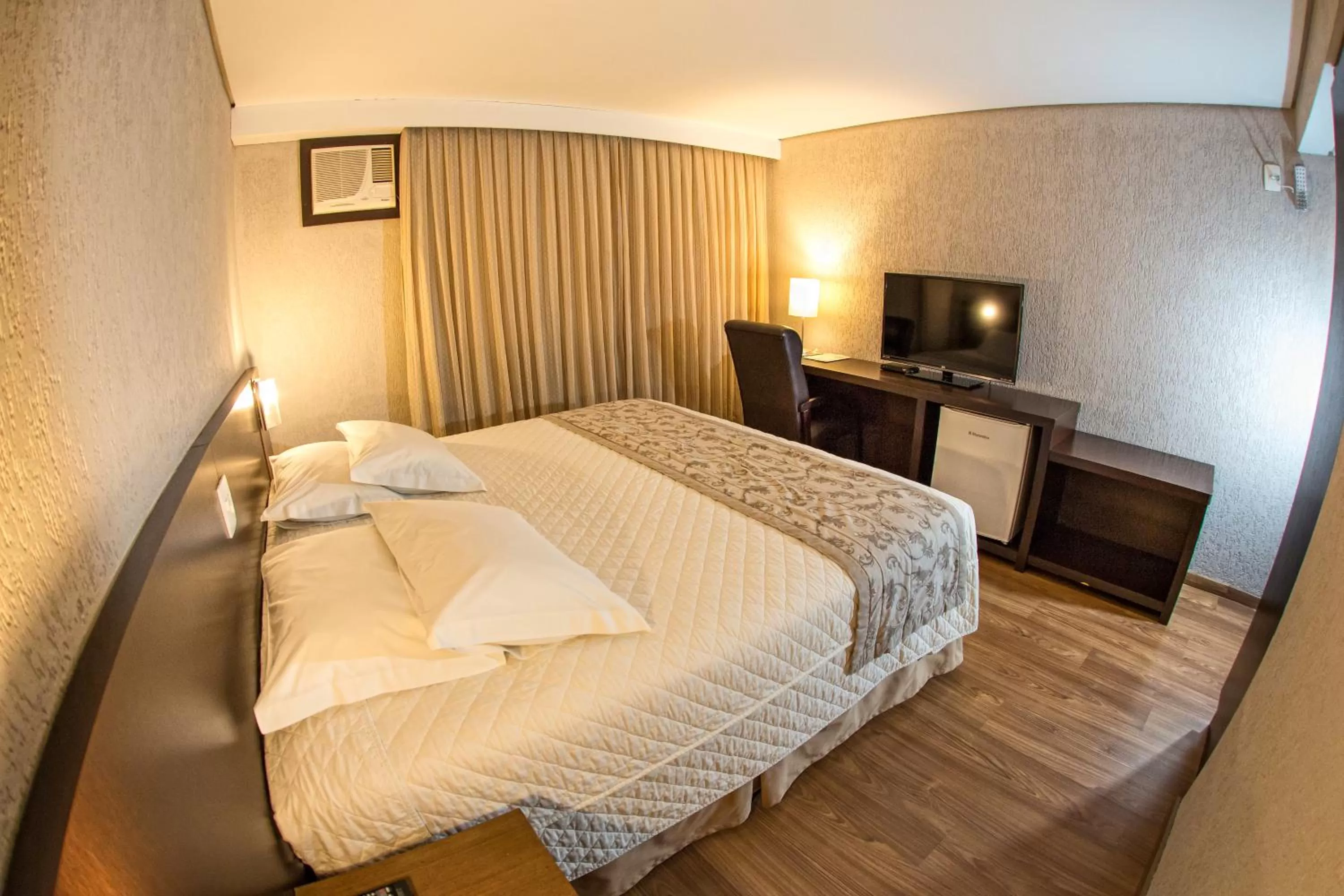 Bed in Hotel Campo Largo Comfort