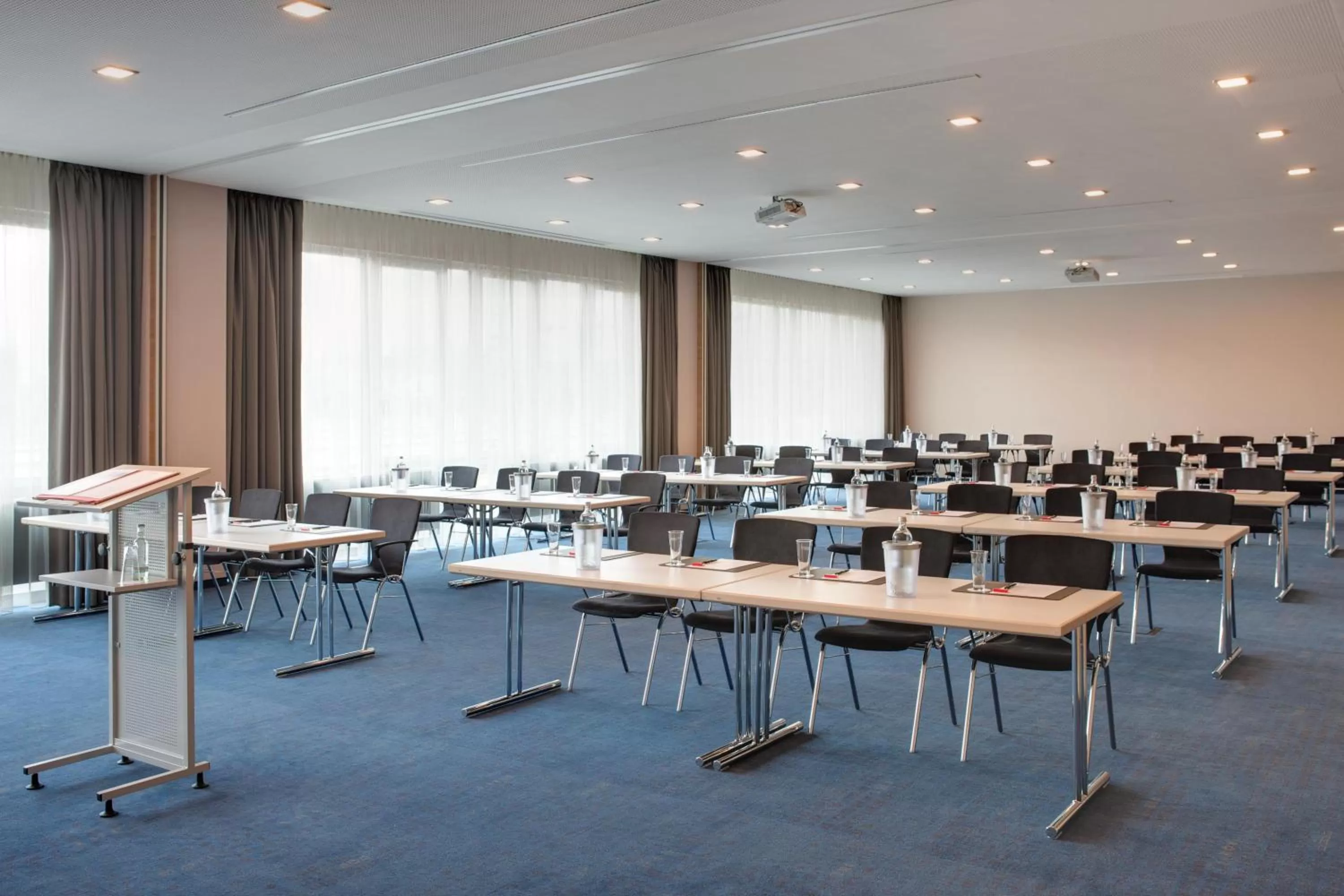 Business facilities in IntercityHotel Darmstadt
