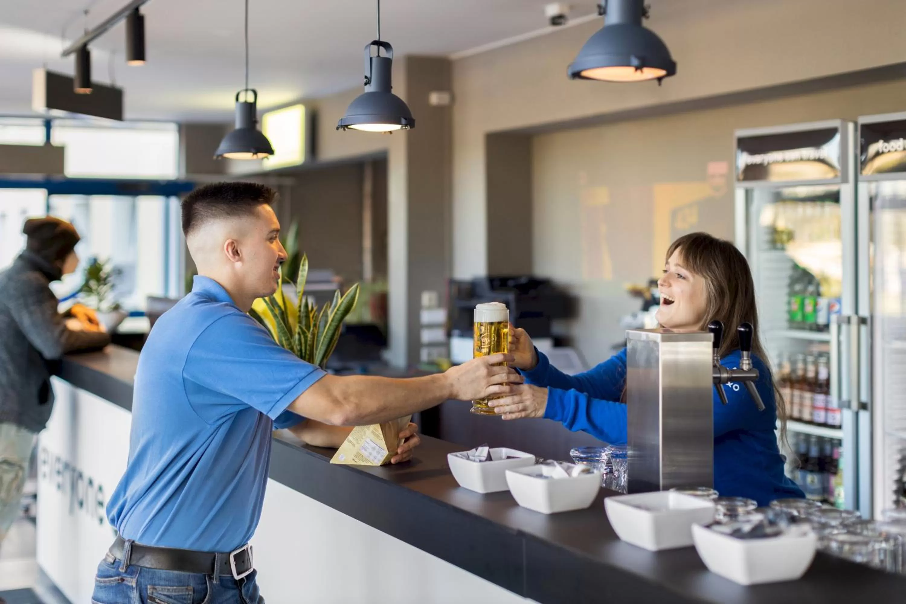 Lounge or bar in a&o Dresden Hauptbahnhof