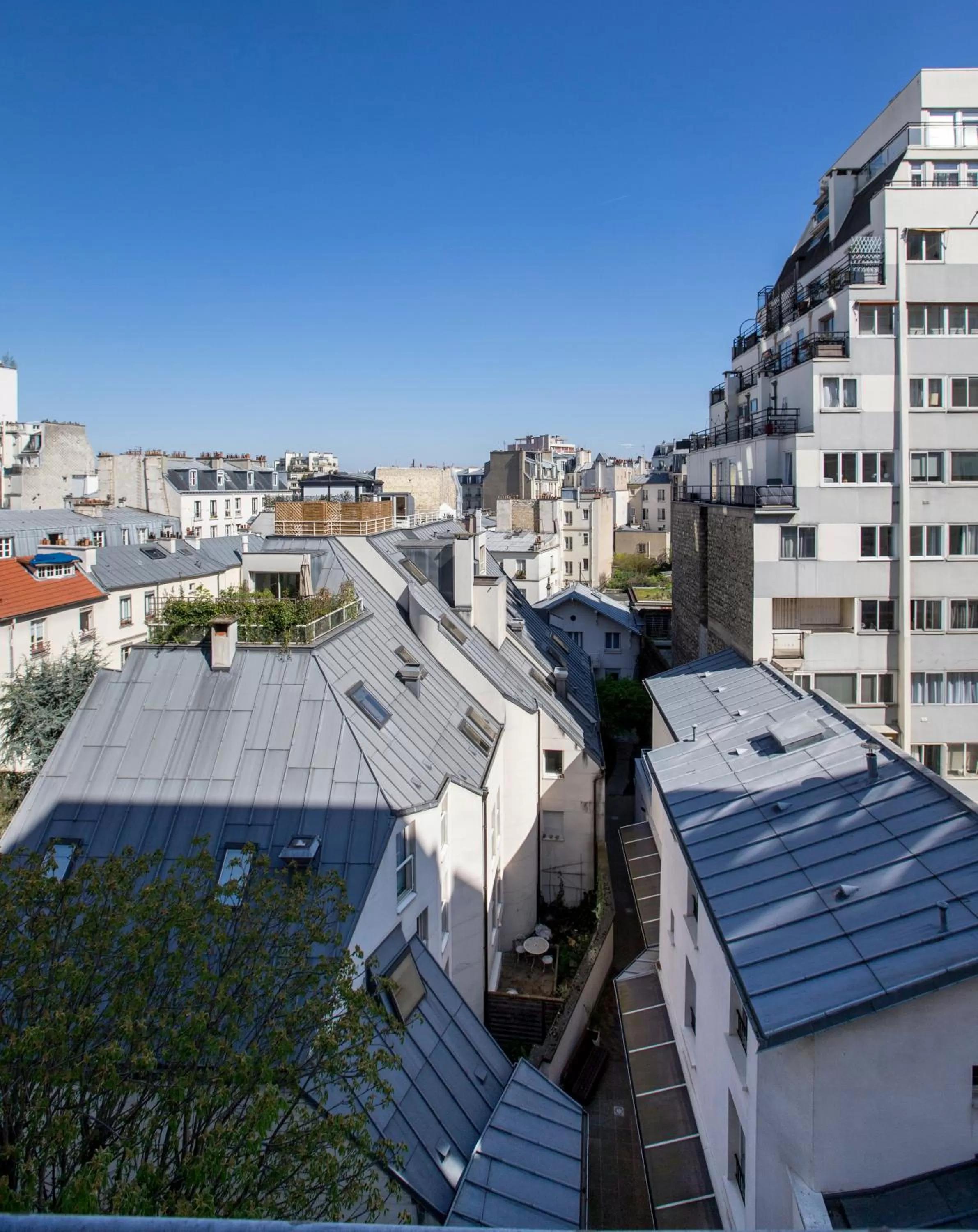 Neighbourhood in HOTEL DE PARIS MONTPARNASSE