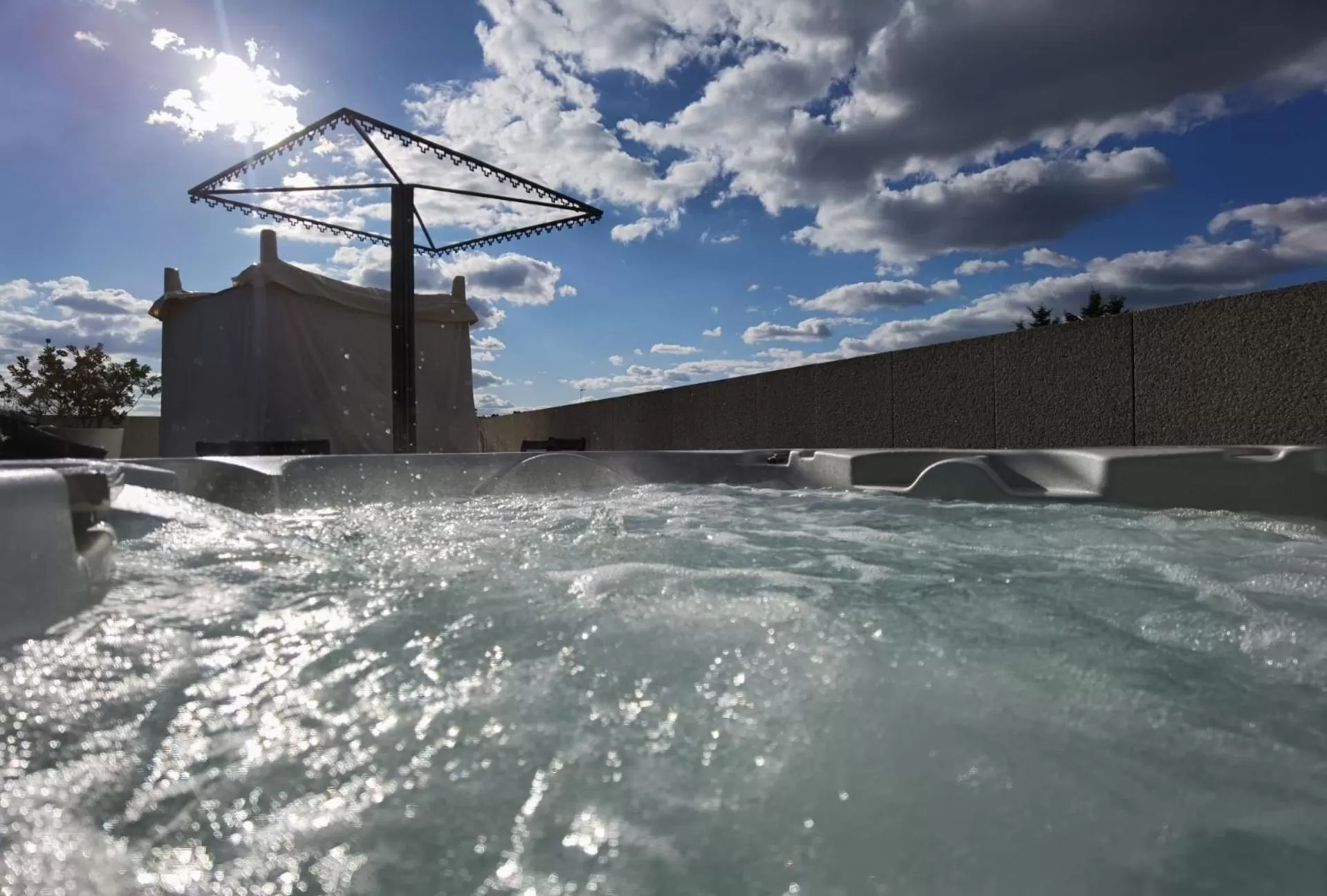 Hot Tub in Castelo Hotel