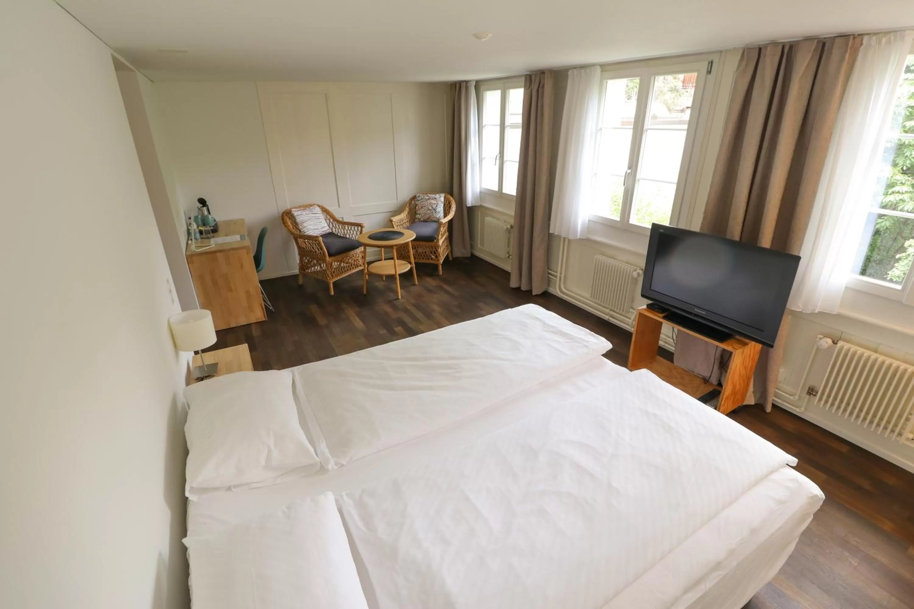 TV and multimedia, Bed in EMMA Bett und Bistro