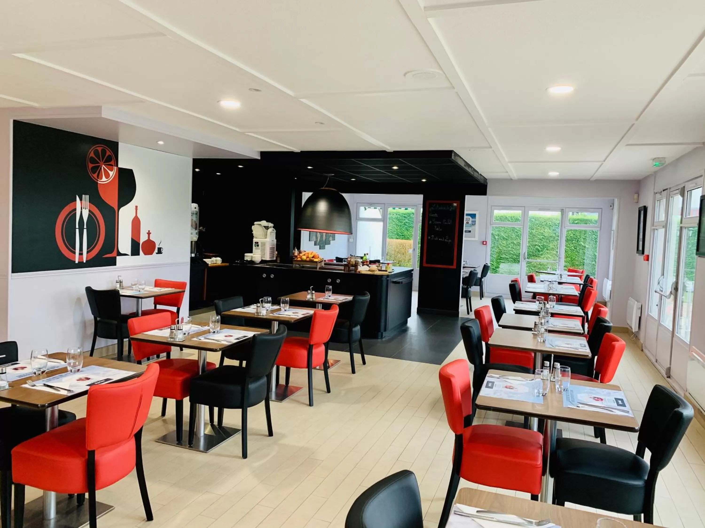 Restaurant/places to eat in KYRIAD Issoudun