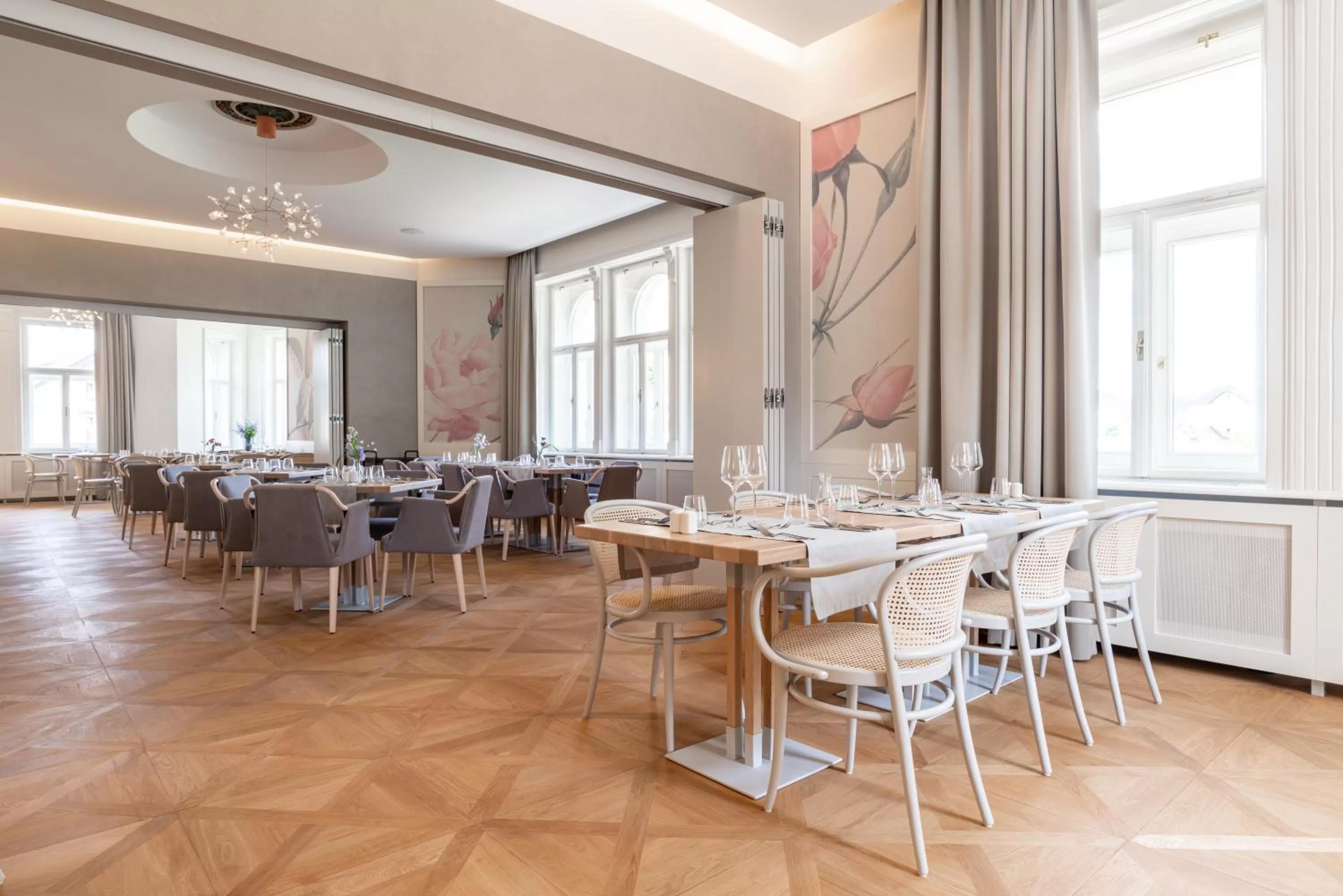 Restaurant/places to eat in Villa Rosenaw