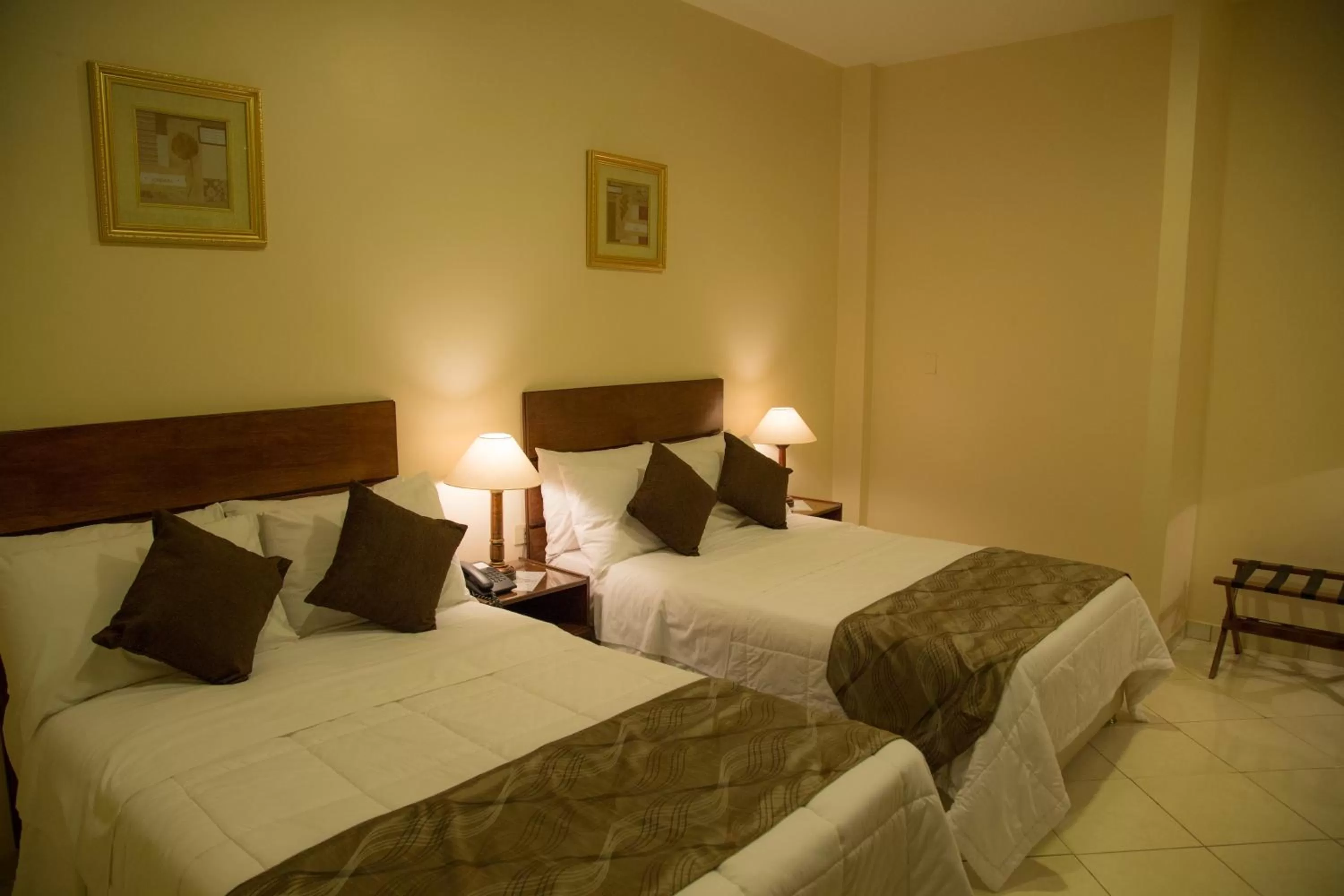 People in Asunción Gran Hotel