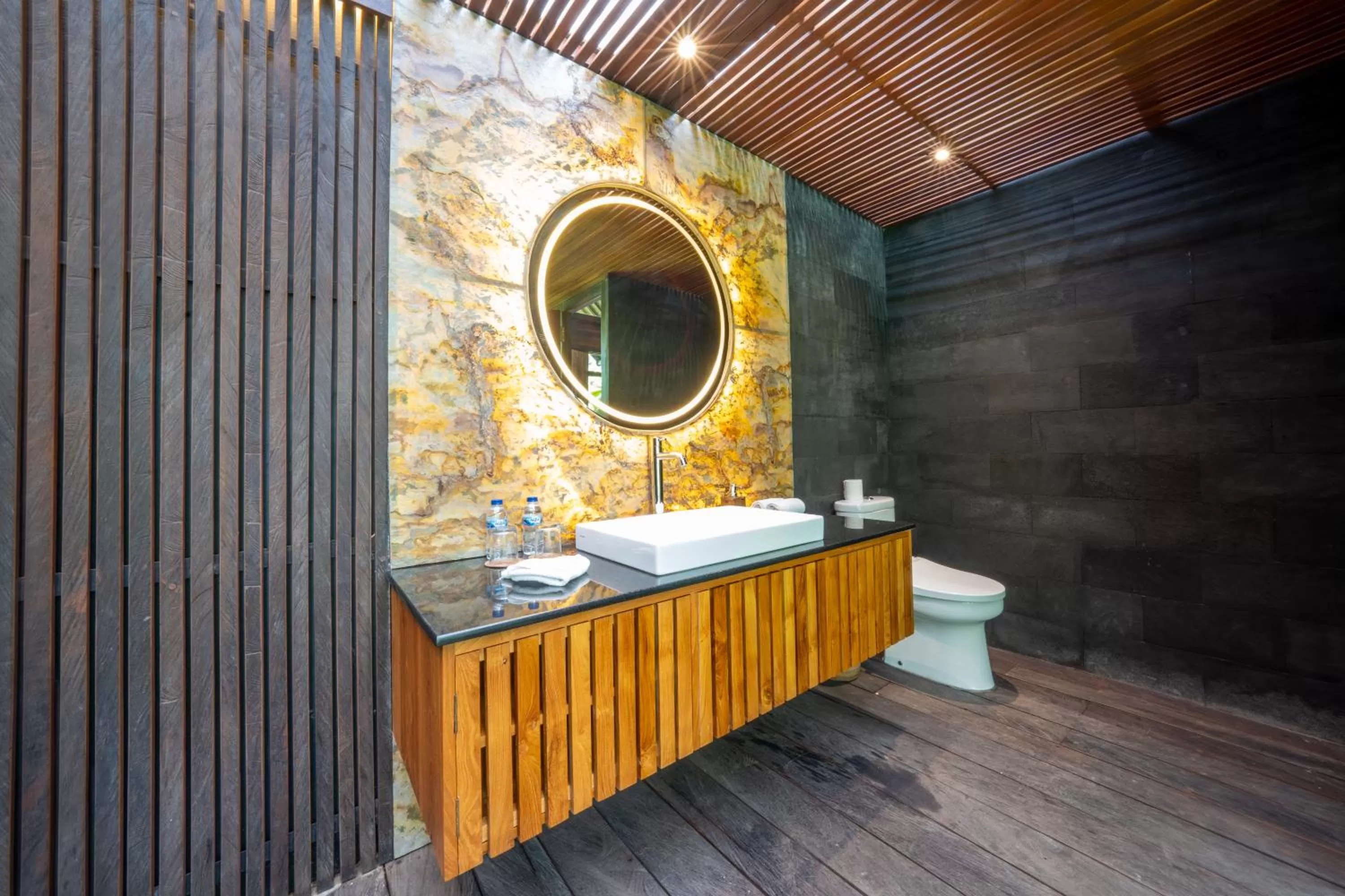 Bathroom in Surya Kembar Villas