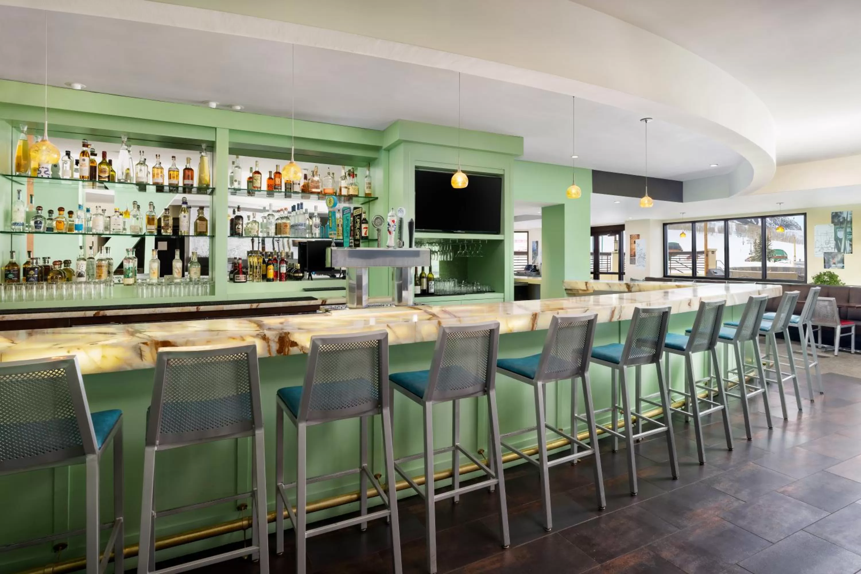 Restaurant/places to eat in Elevation Hotel & Spa