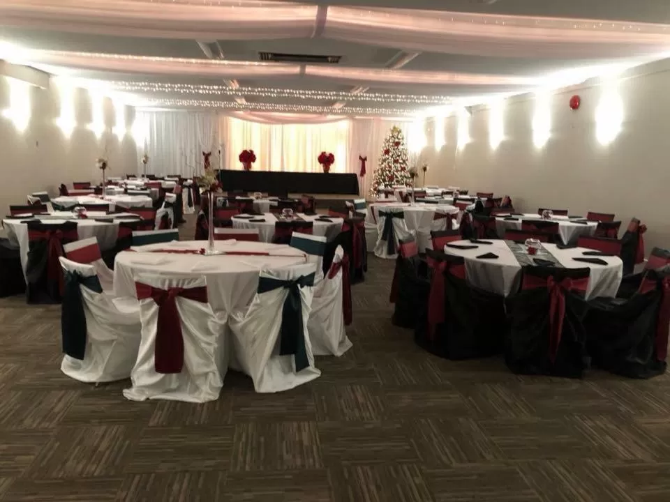 Banquet/Function facilities in Northwood Plaza Hotel