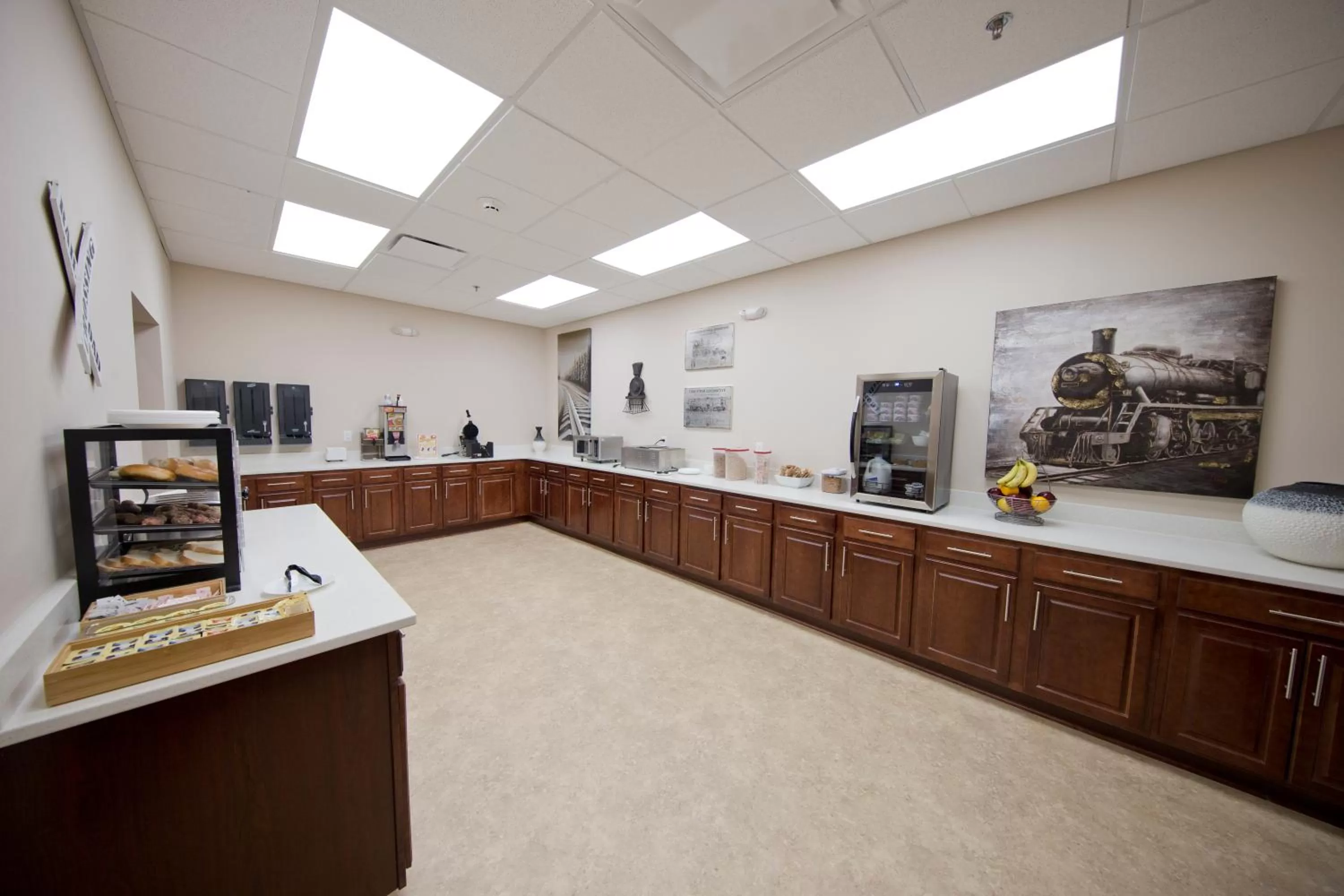 Continental breakfast in Cobblestone Inn & Suites - Boone