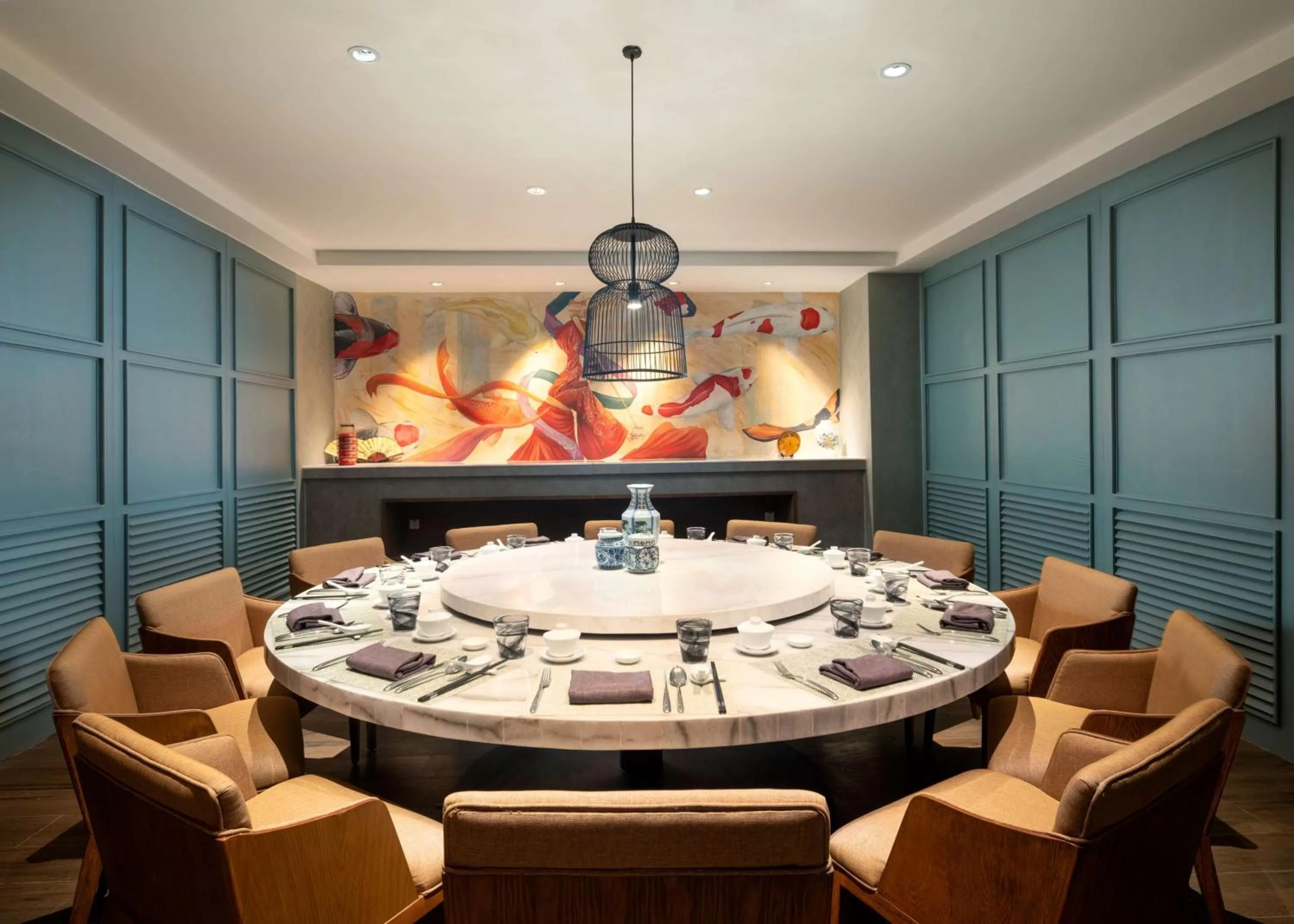 Restaurant/places to eat in DoubleTree by Hilton Surabaya