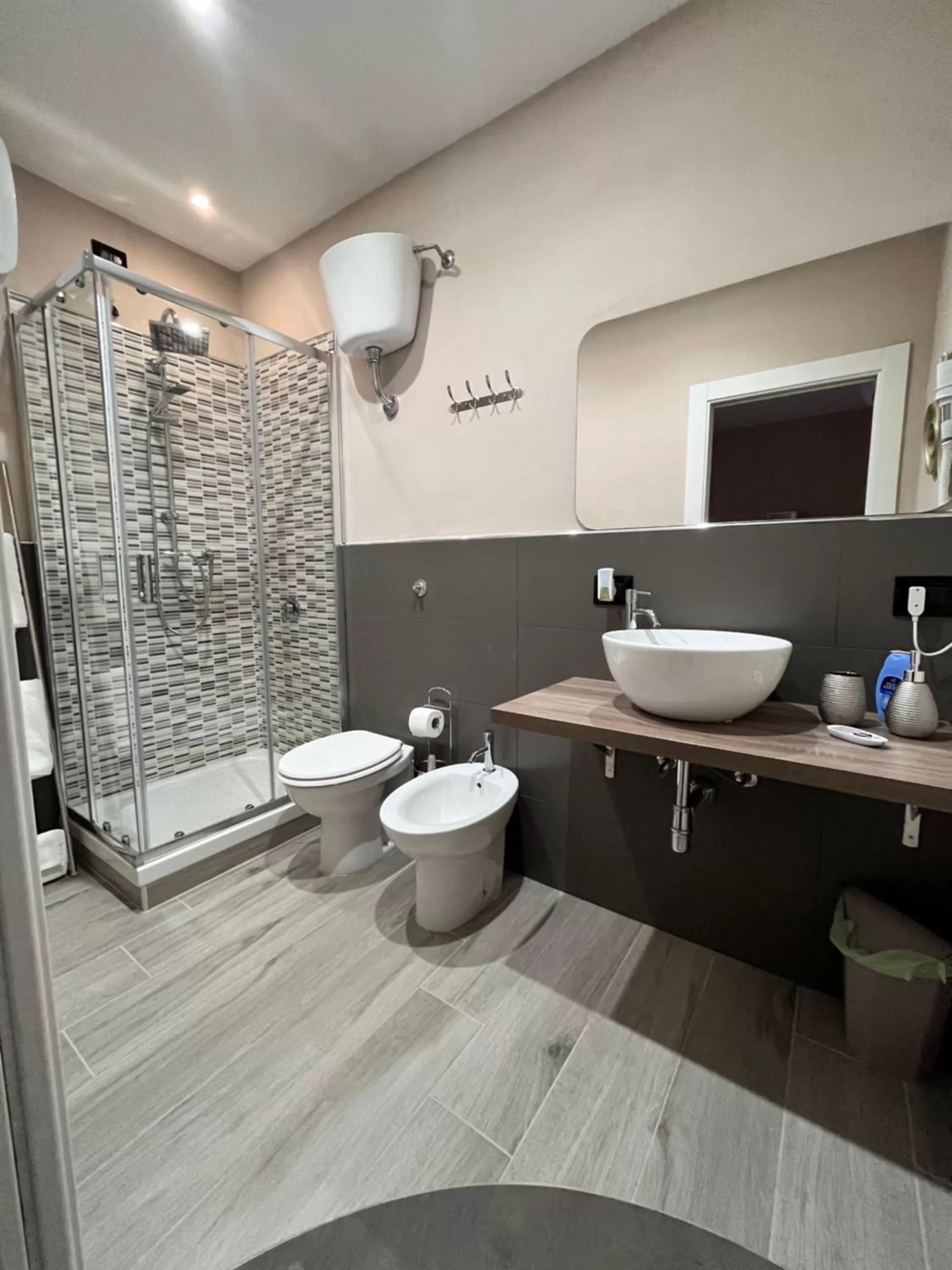 Bathroom in CB Rooms