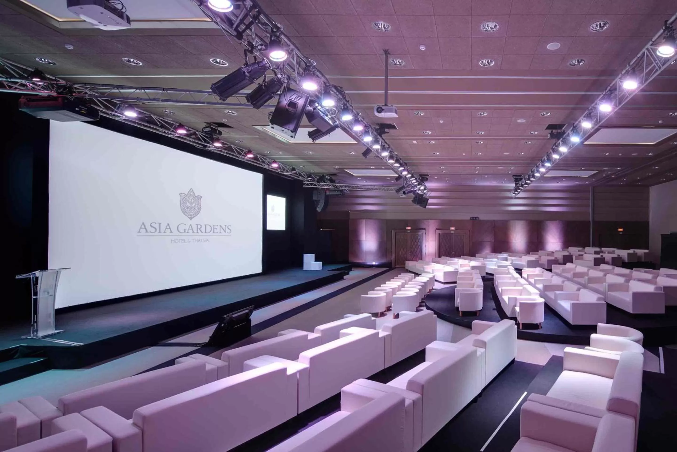 Business facilities in Asia Gardens Hotel & Thai Spa, a Royal Hideaway Hotel