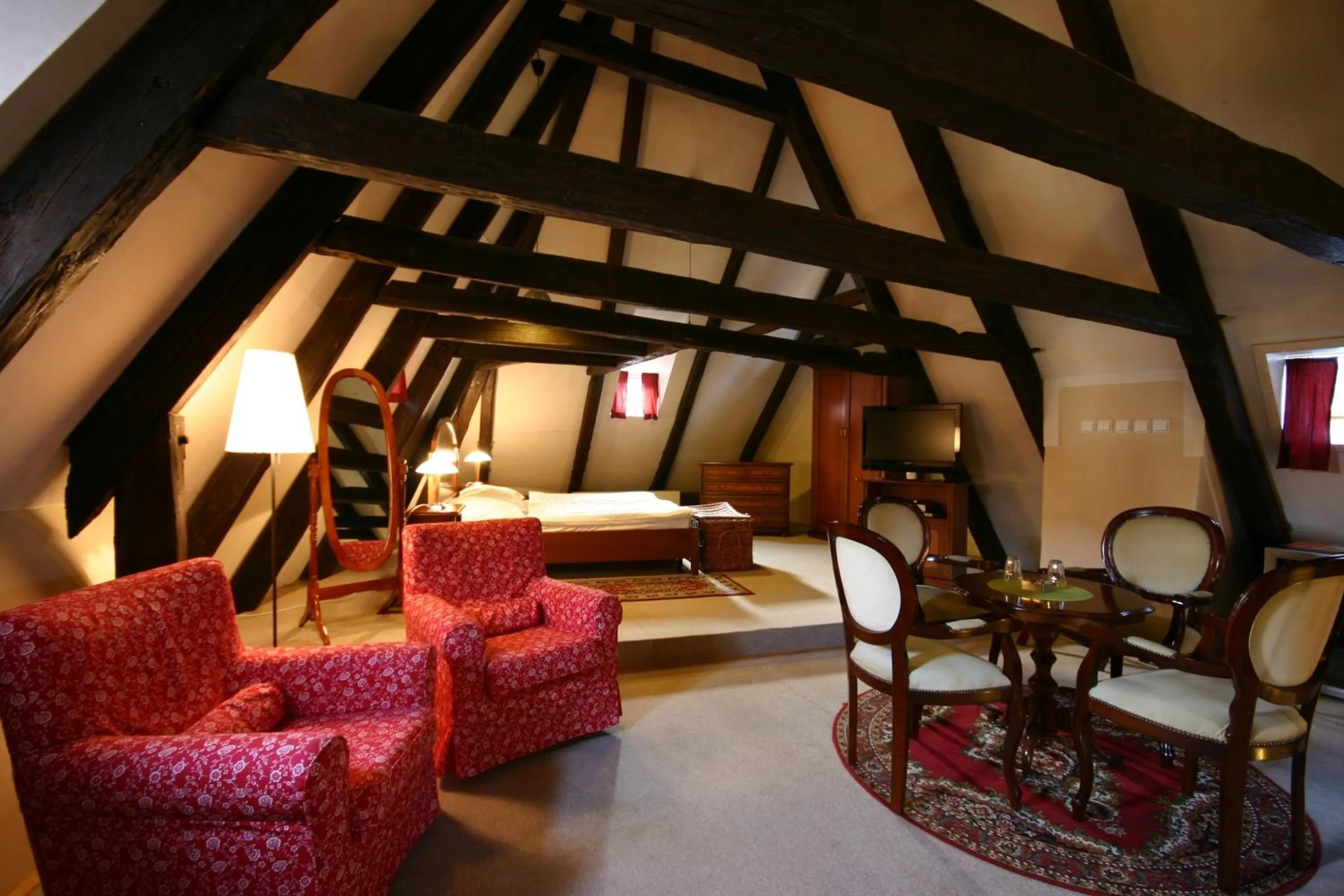 Photo of the whole room, Bed in U Tří Bubnů