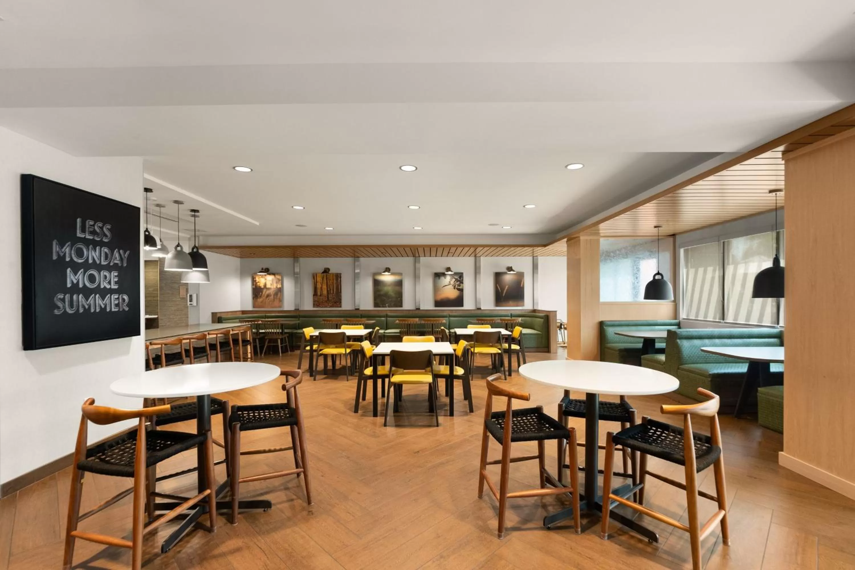 Restaurant/places to eat in Fairfield Inn & Suites Brooksville Suncoast Parkway