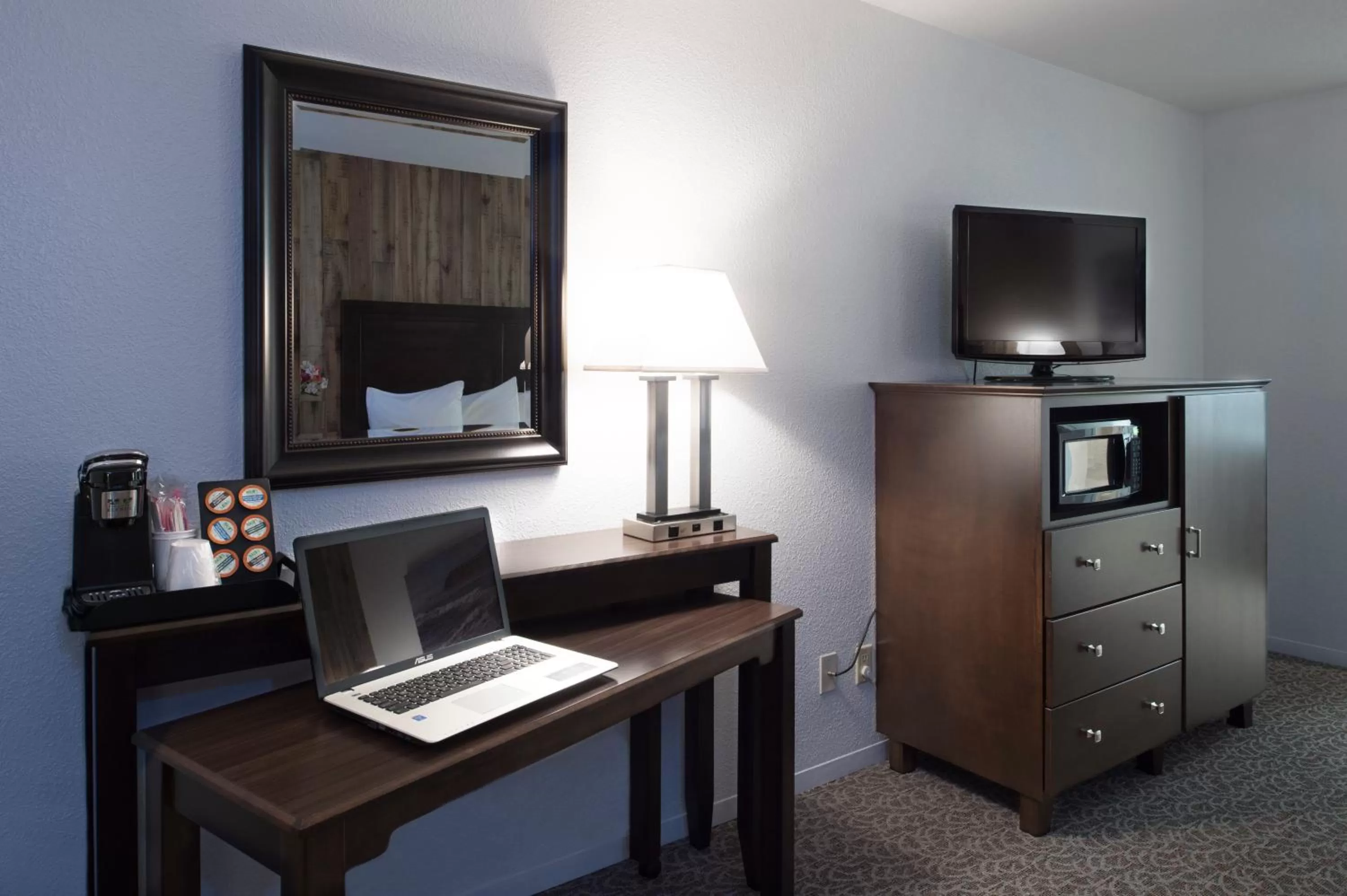 Decorative detail in Mission Inn