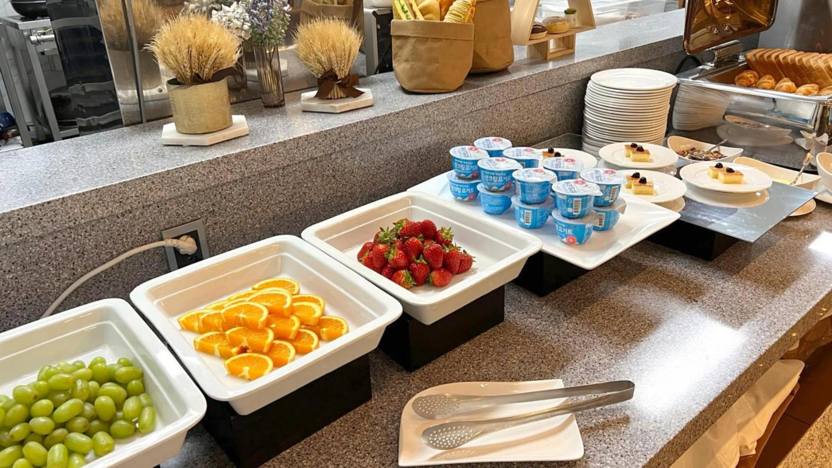 Food in Amber Hotel Jeju