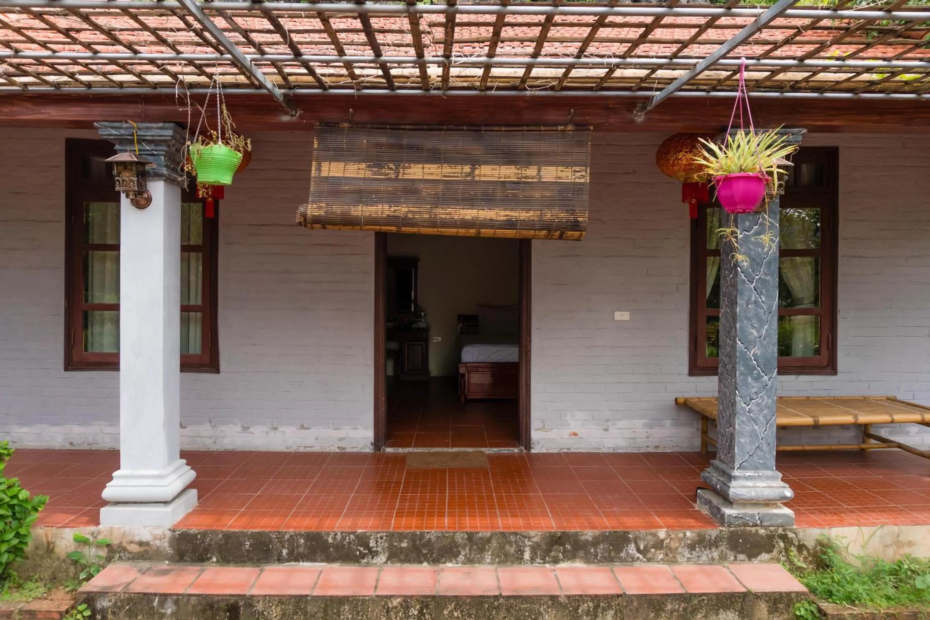 Mua Caves Ecolodge (Hang Mua)