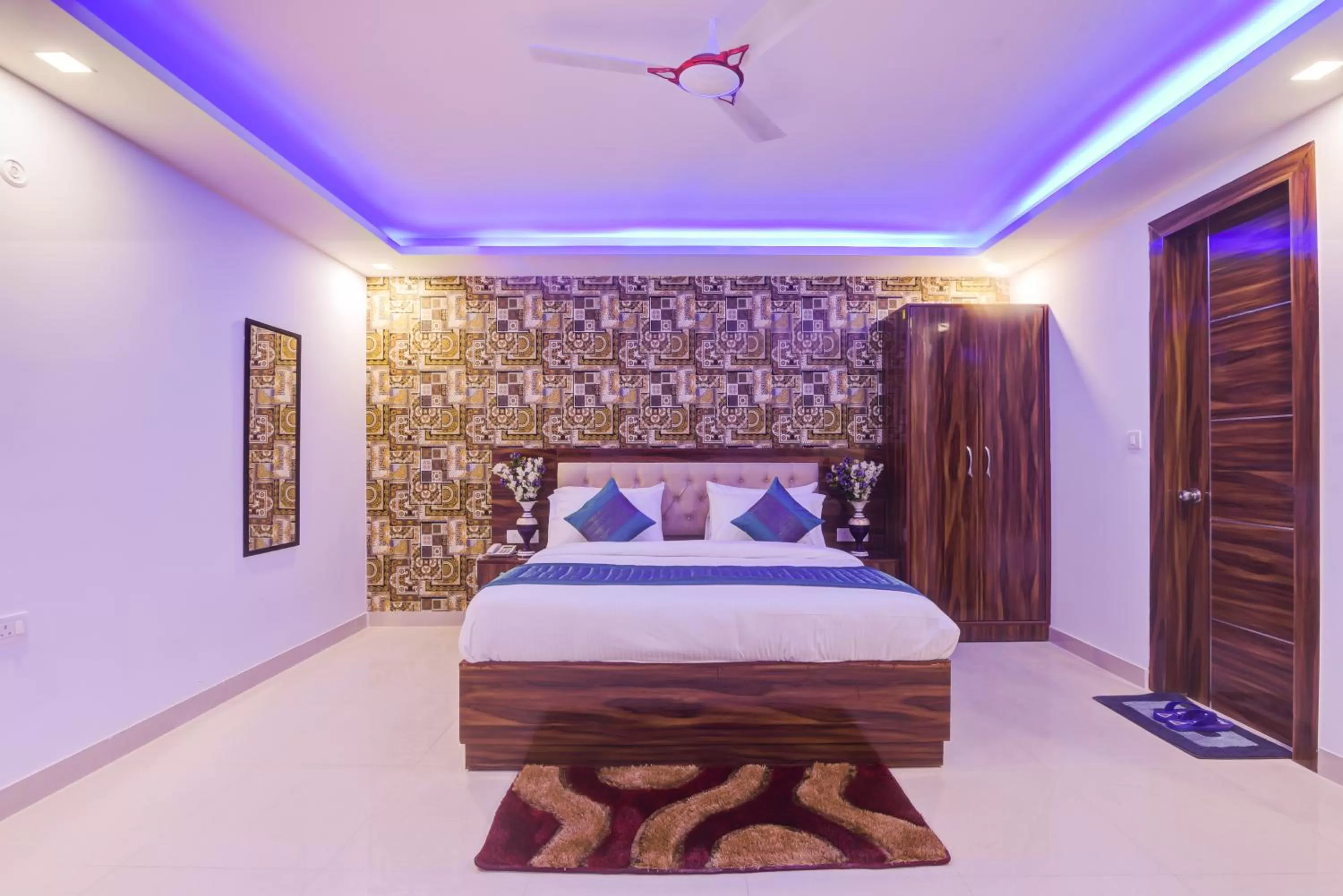 Bed in Hotel Festival Mahipalpur At Delhi Airport