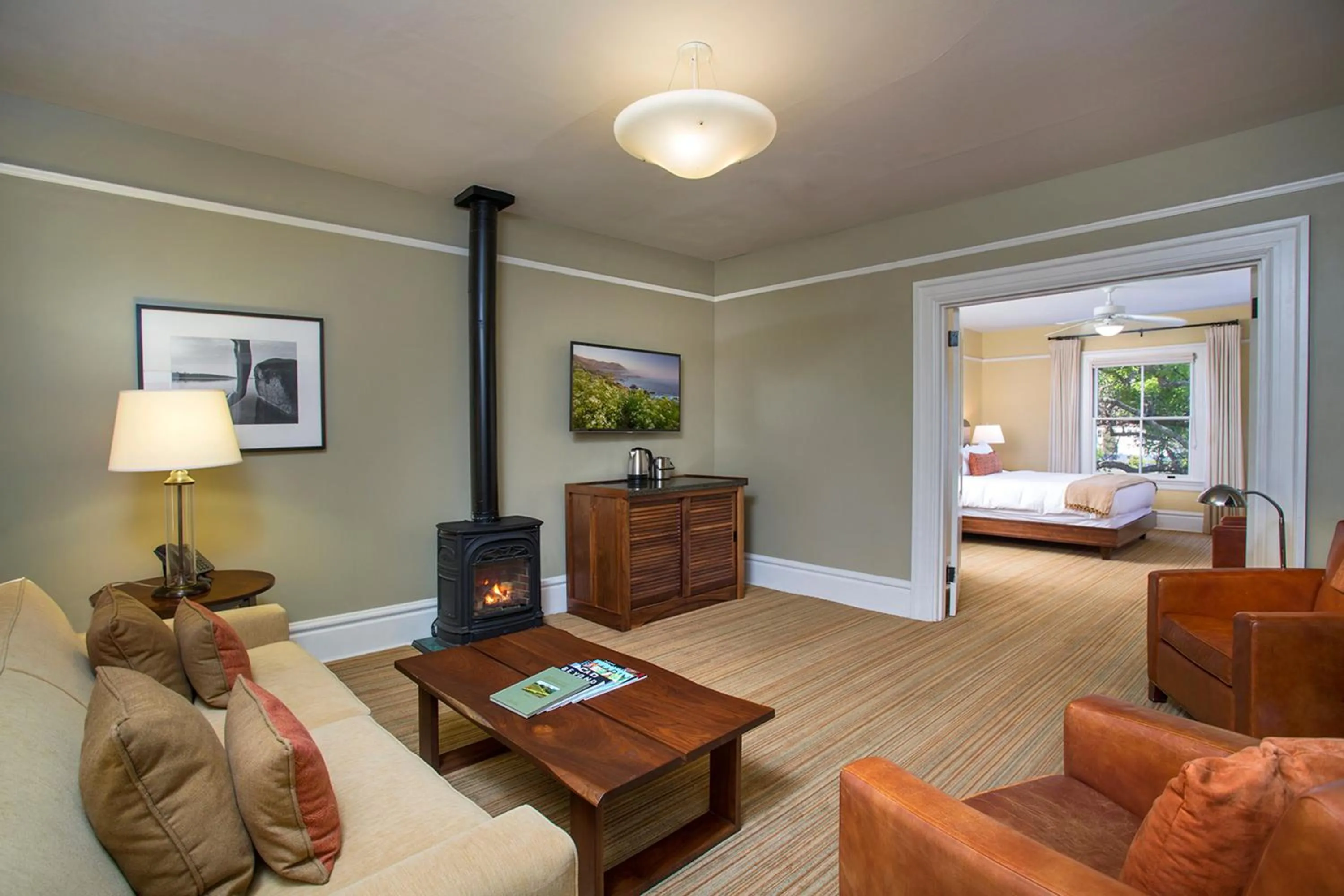 Living room, Bed in Cavallo Point