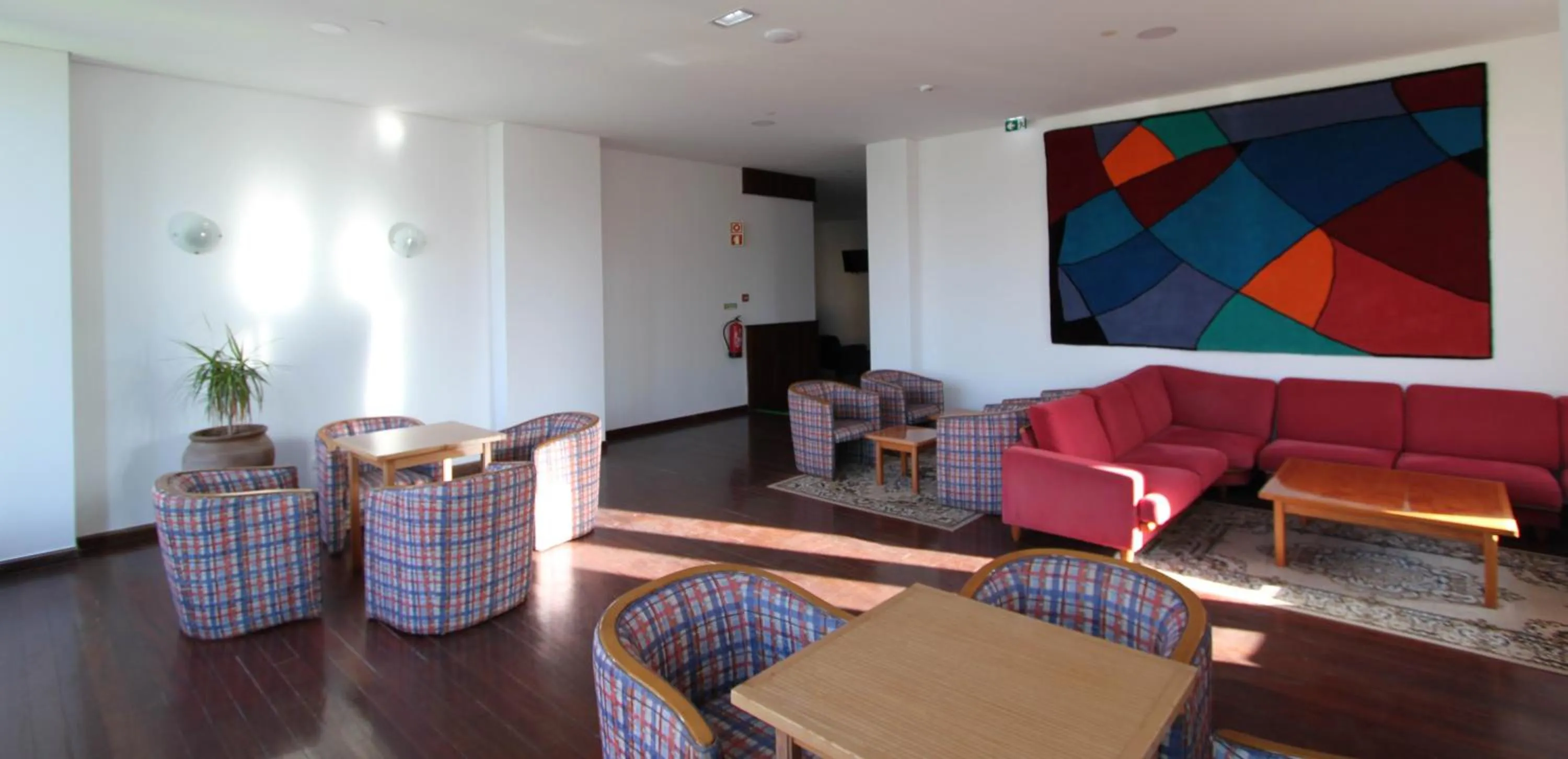 Communal lounge/ TV room in Hotel Luar