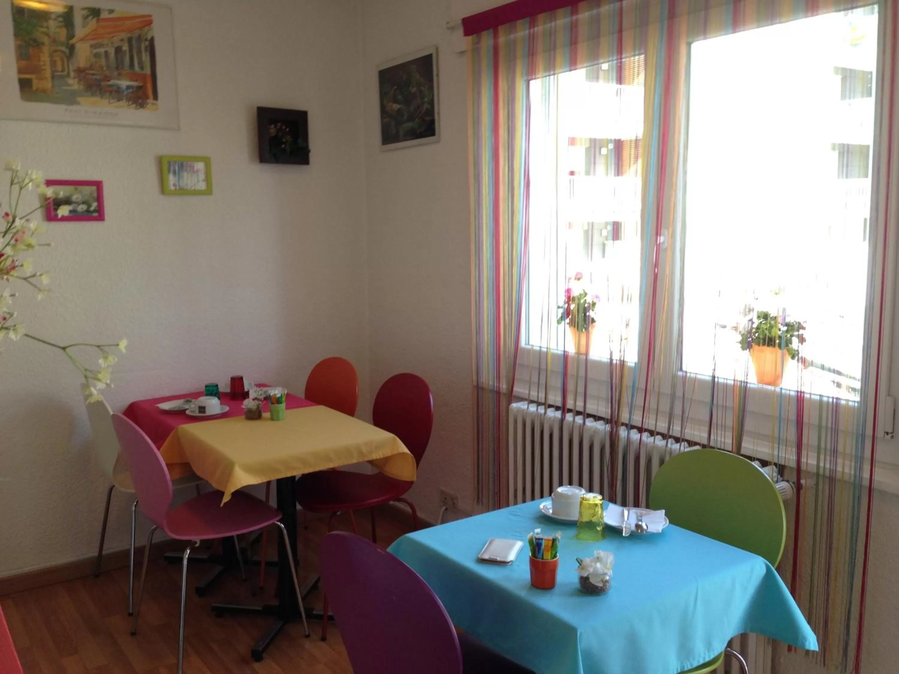 Restaurant/places to eat in Hôtel de La Poste