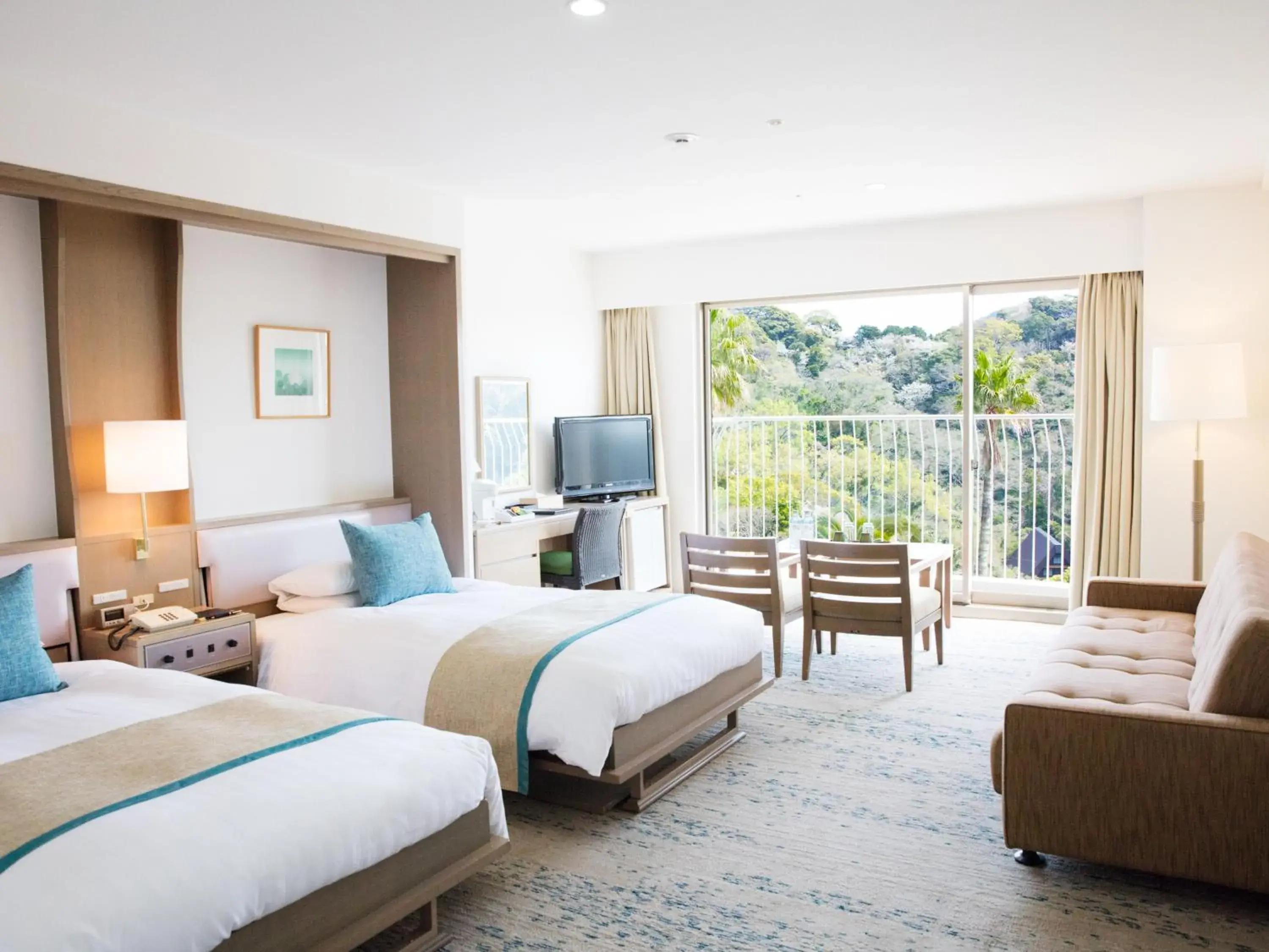 Standard Twin Room with Balcony - low Floor in Shimoda Tokyu Hotel Standard Twin Room with Balcony - low Floor in Shimoda Tokyu Hotel