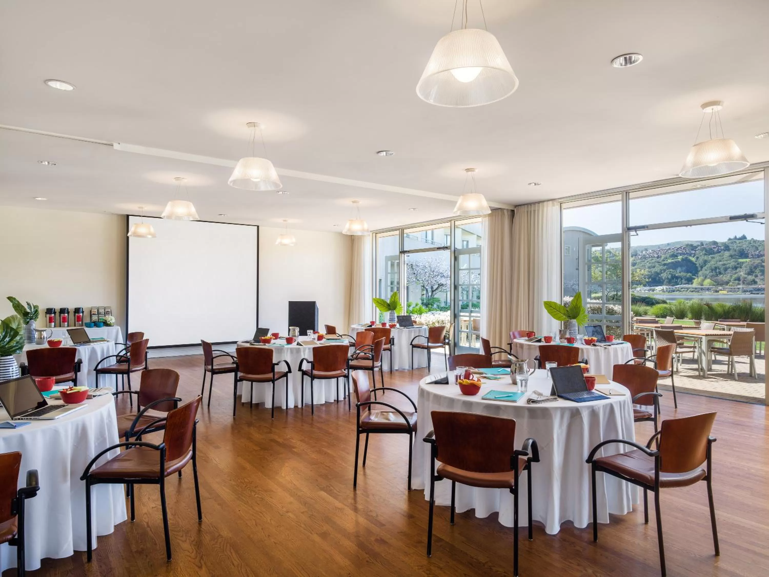 Meeting/conference room in Acqua Hotel