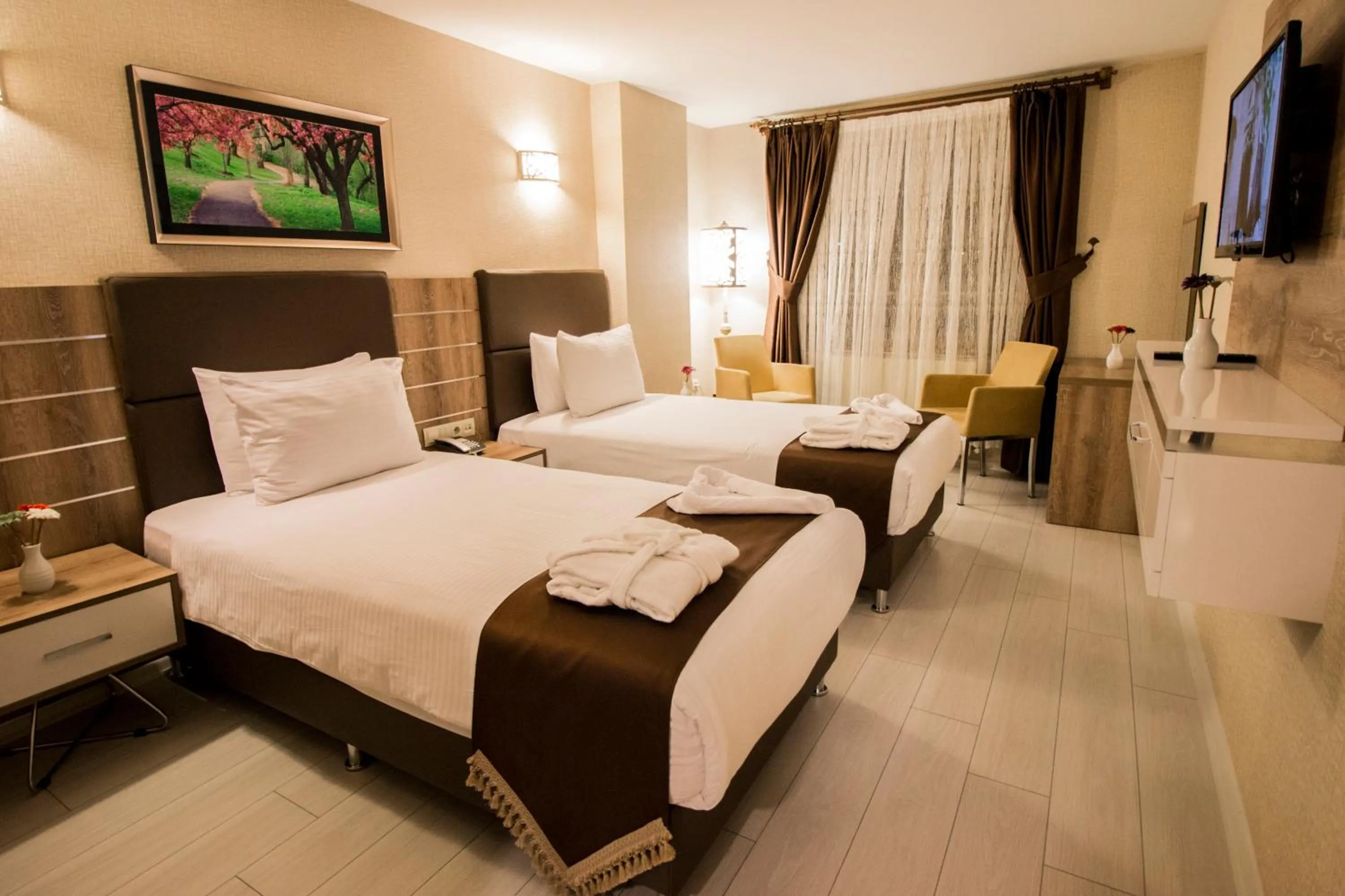 Bed in Business Han Hotel