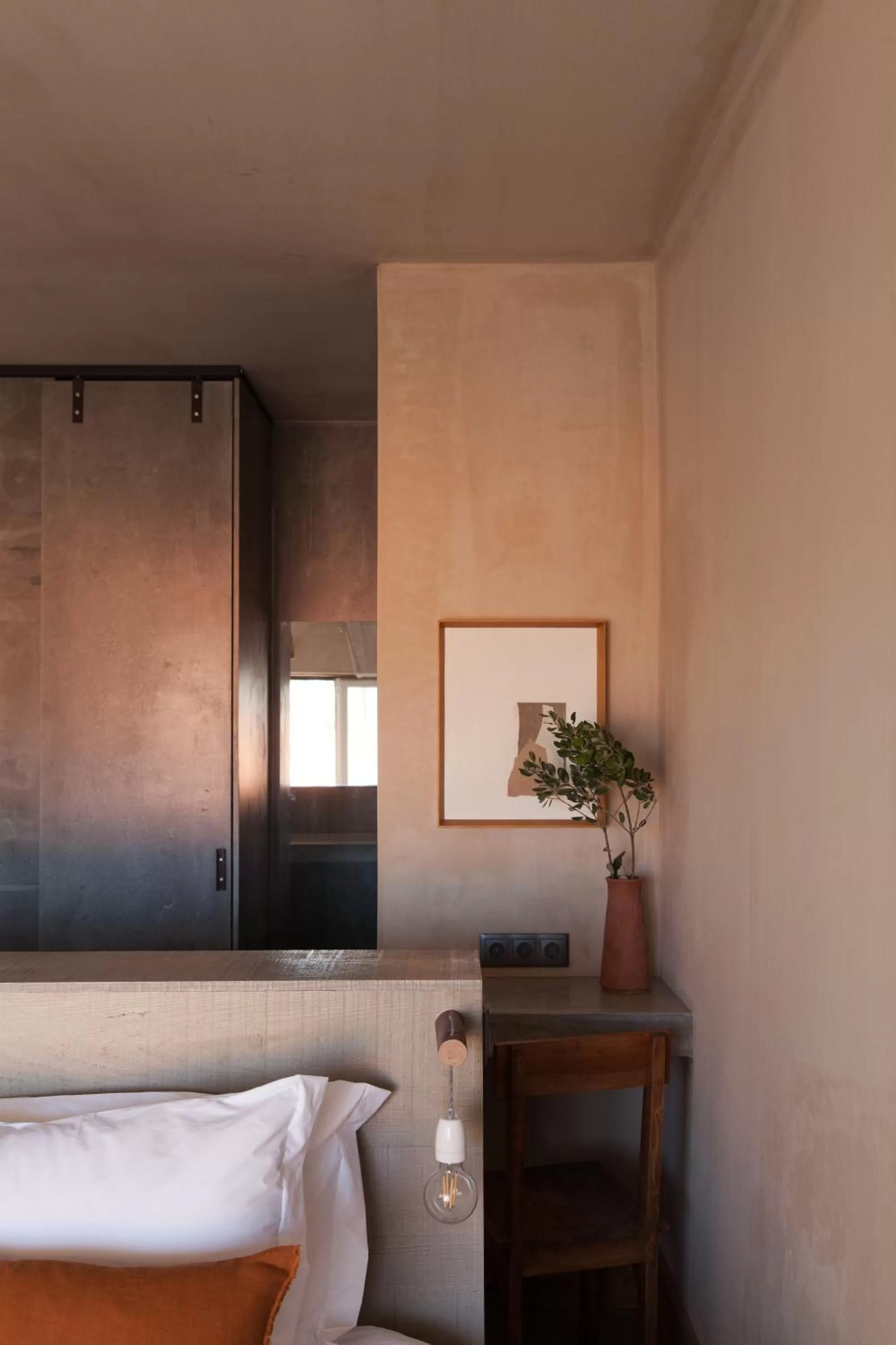 Bed in Azenhas do Mar Valley House