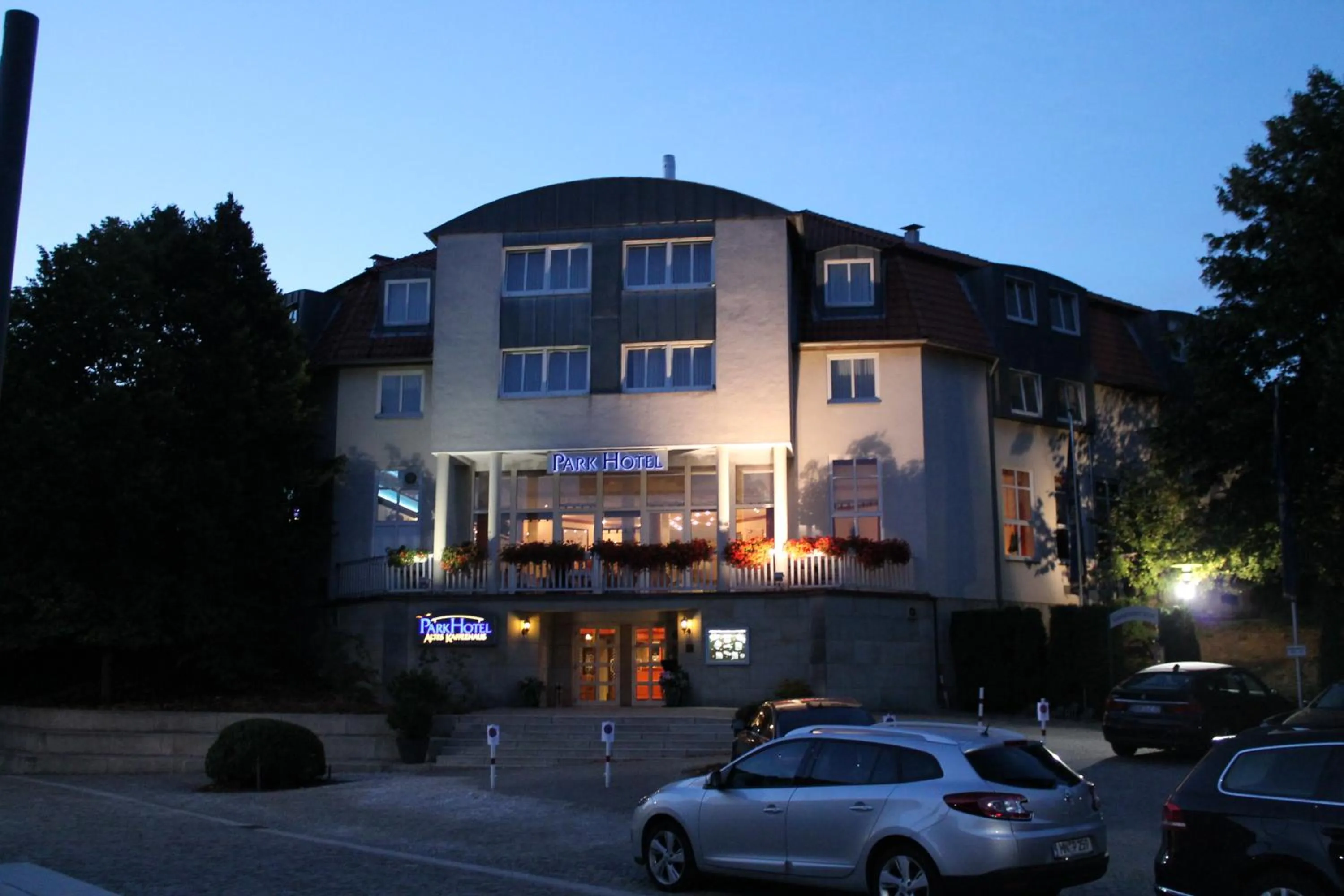Facade/entrance in Parkhotel Altes Kaffeehaus