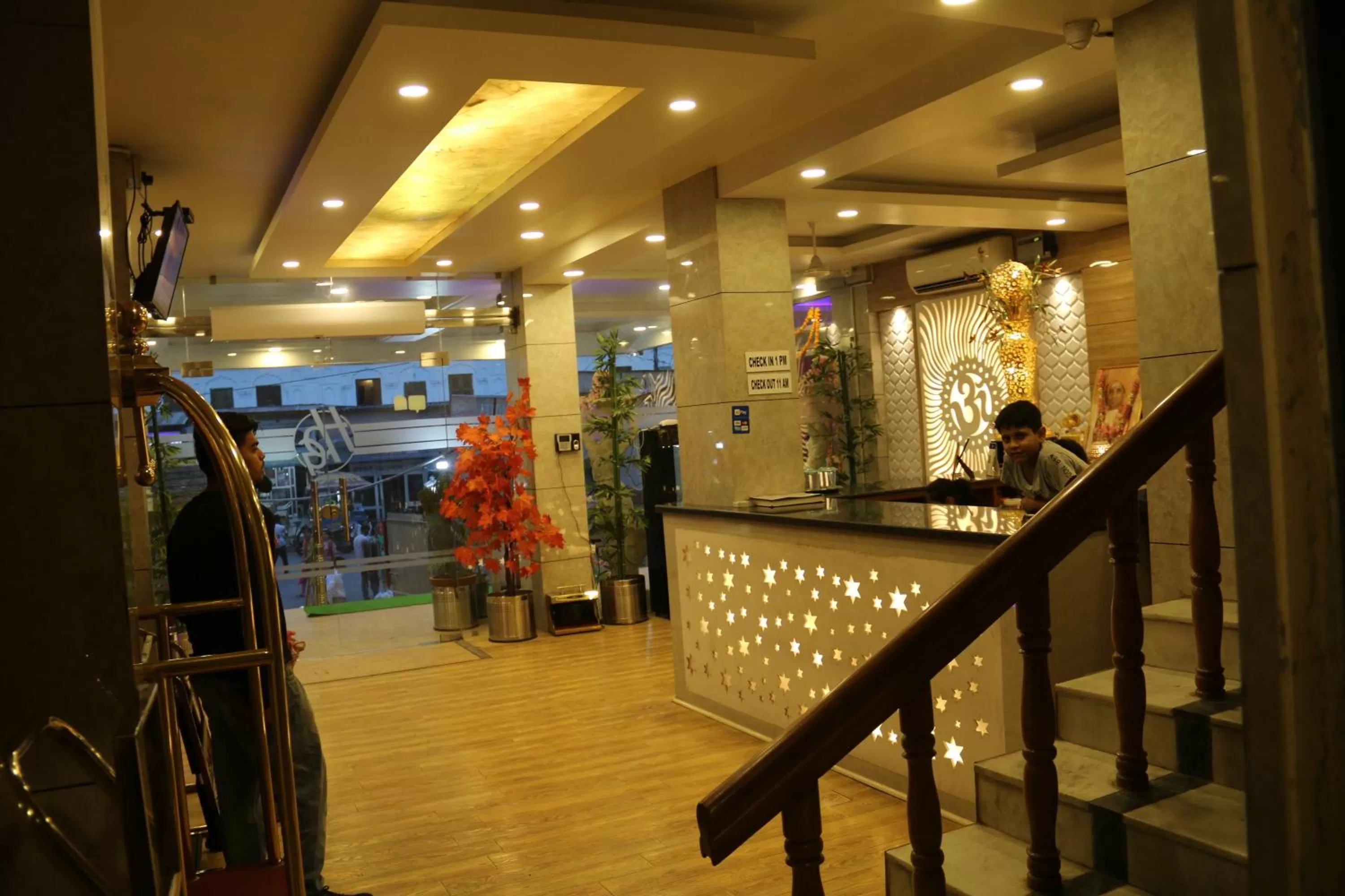 Lobby or reception in Paradise Ganga - A River Side Hotel