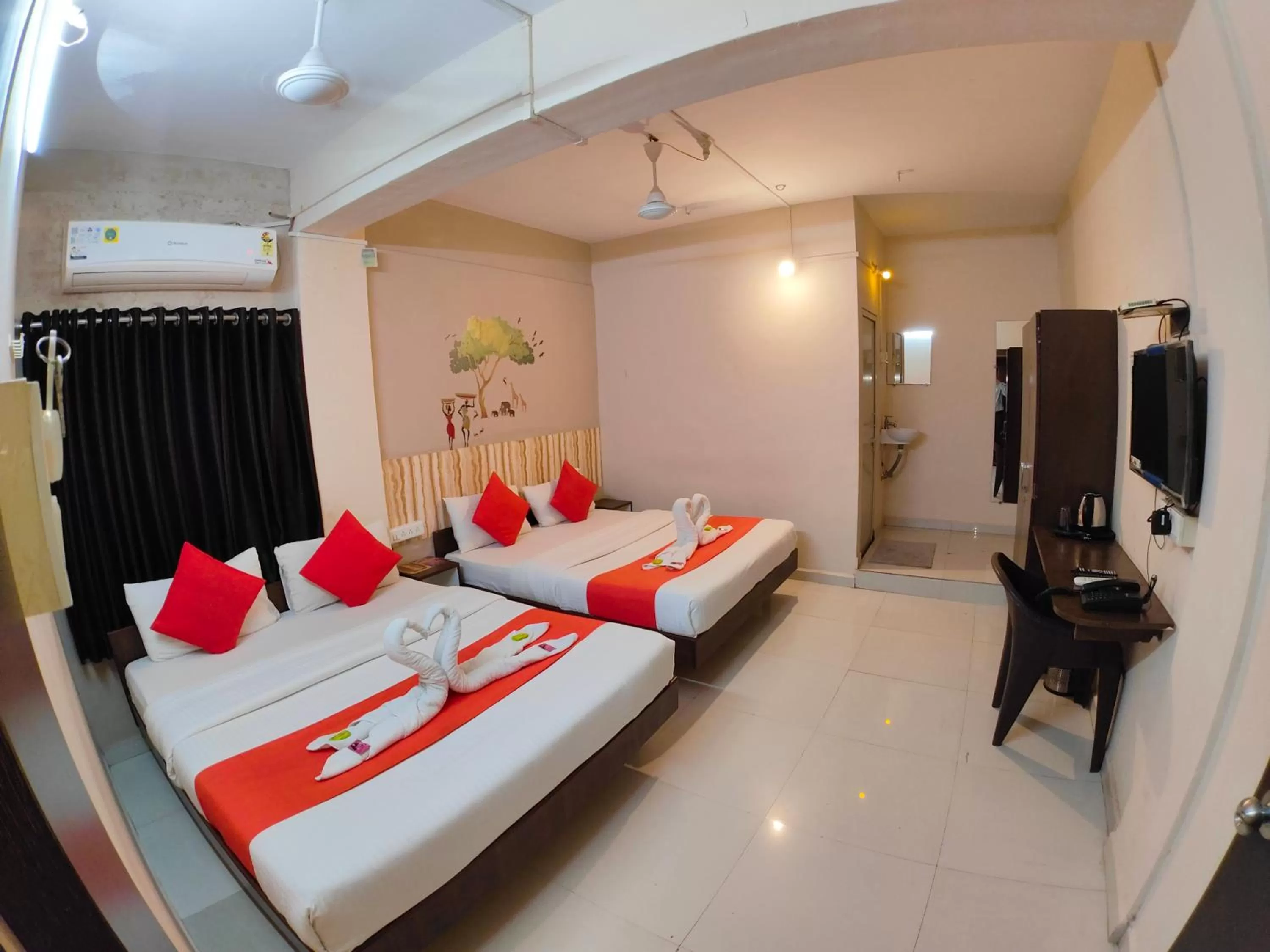 Bedroom, Bed in Hotel Nawanagar Residency