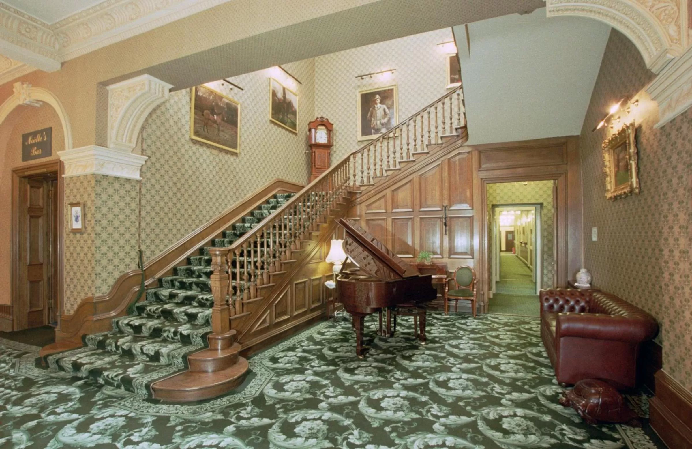 Lobby or reception in Tre-Ysgawen Hall & Spa