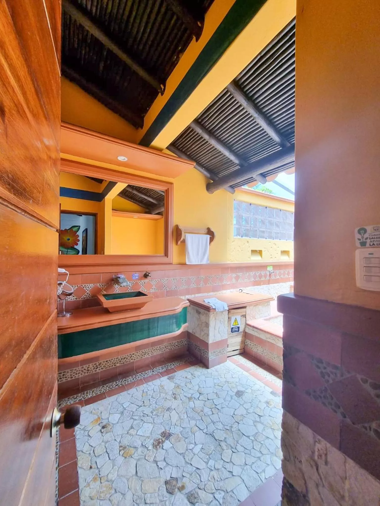 Hotel Portón del Sol