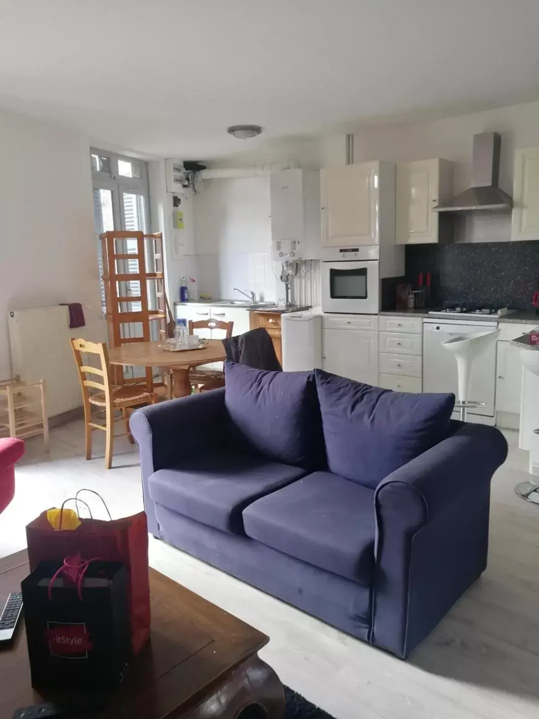 Apartment With Shared Bathroom in Saint-Chamond Apartment With Shared Bathroom in Saint-Chamond