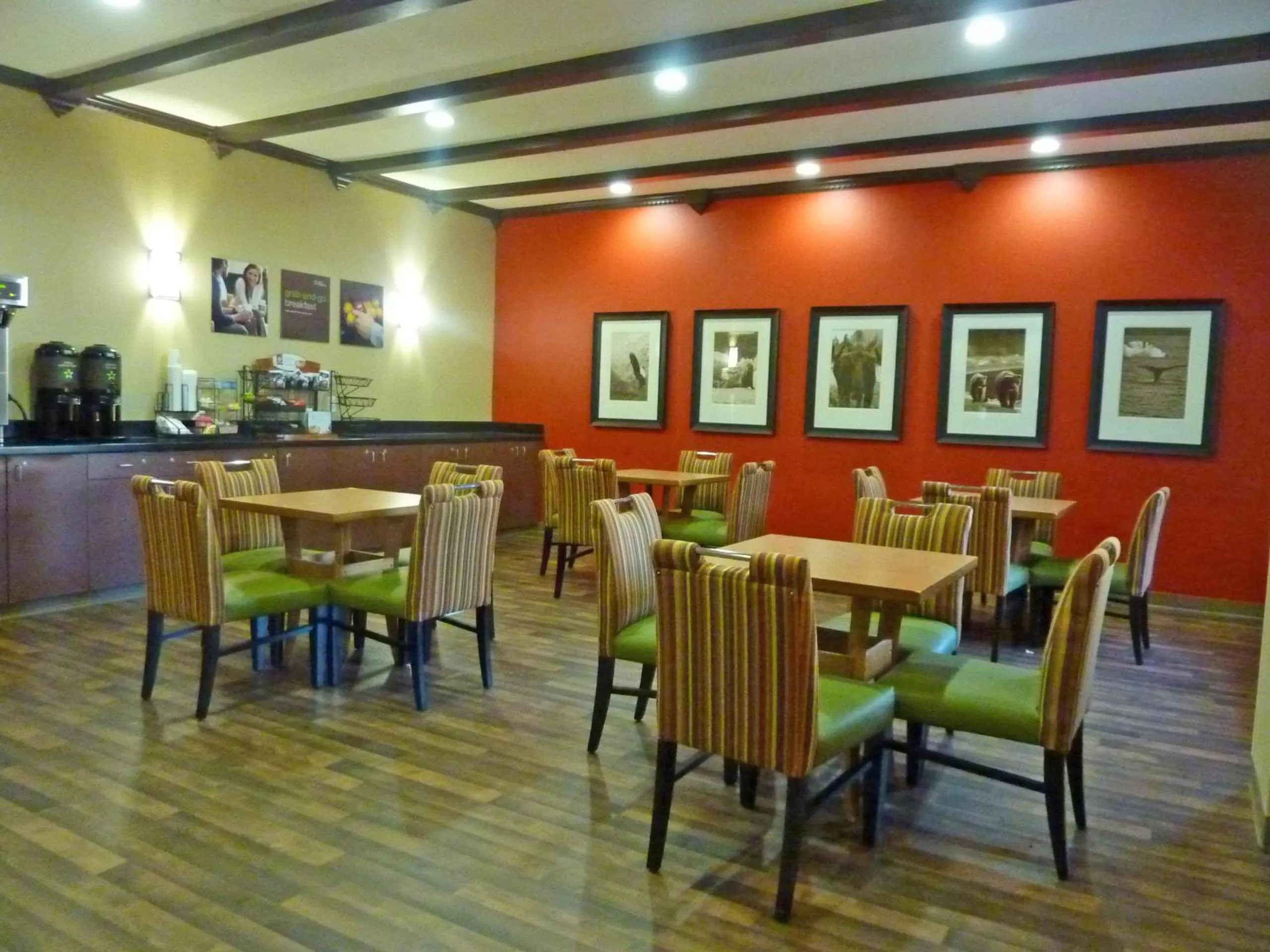 Lounge or bar in Extended Stay America Suites - Anchorage - Downtown