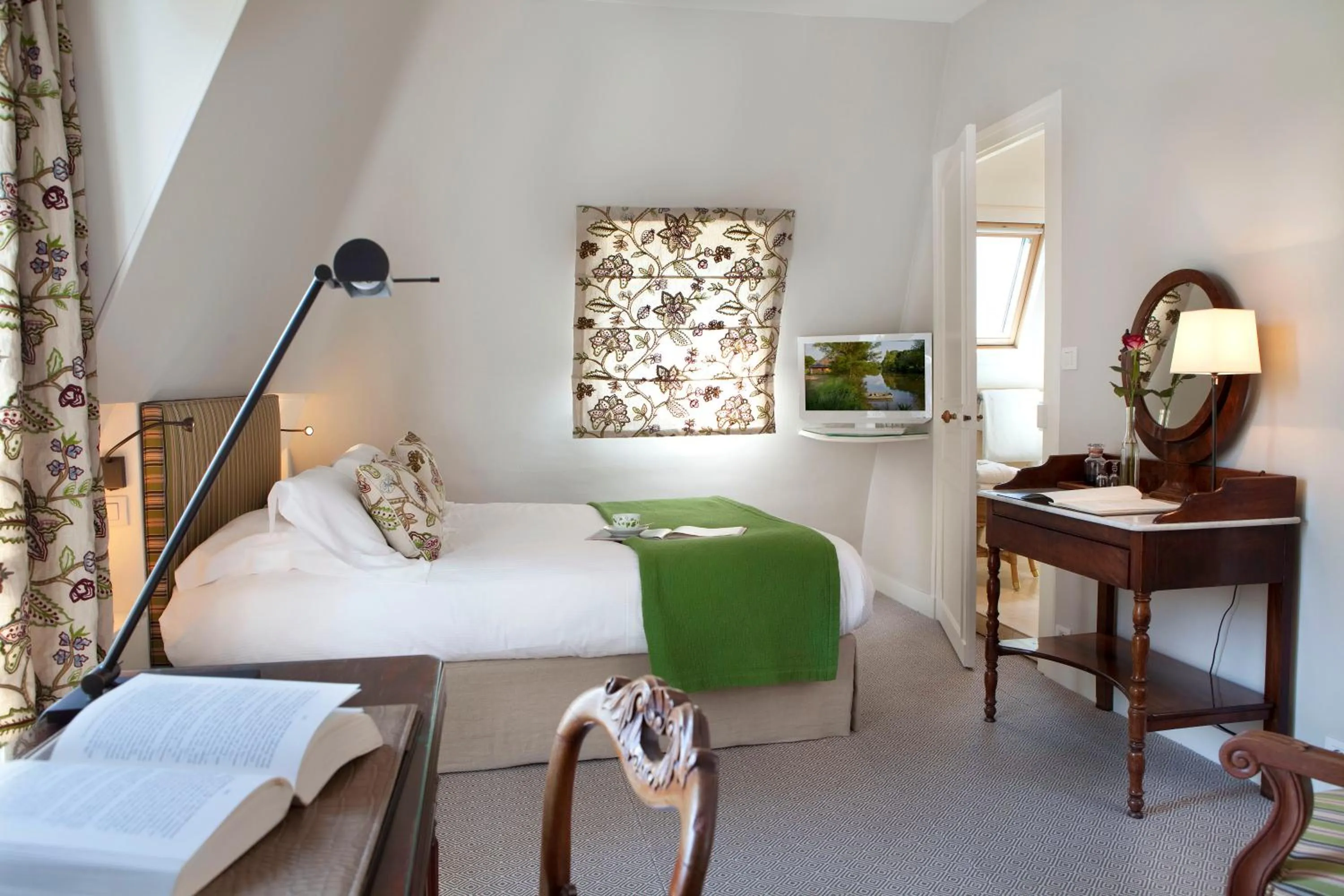 Photo of the whole room in Domaine de la Tortinière