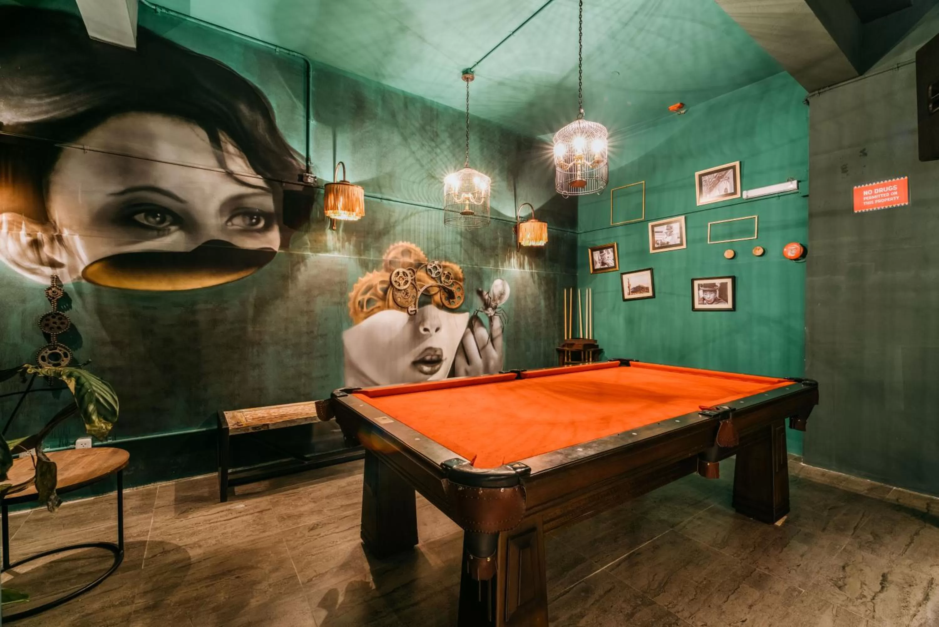 Billiard in Selina La Paz