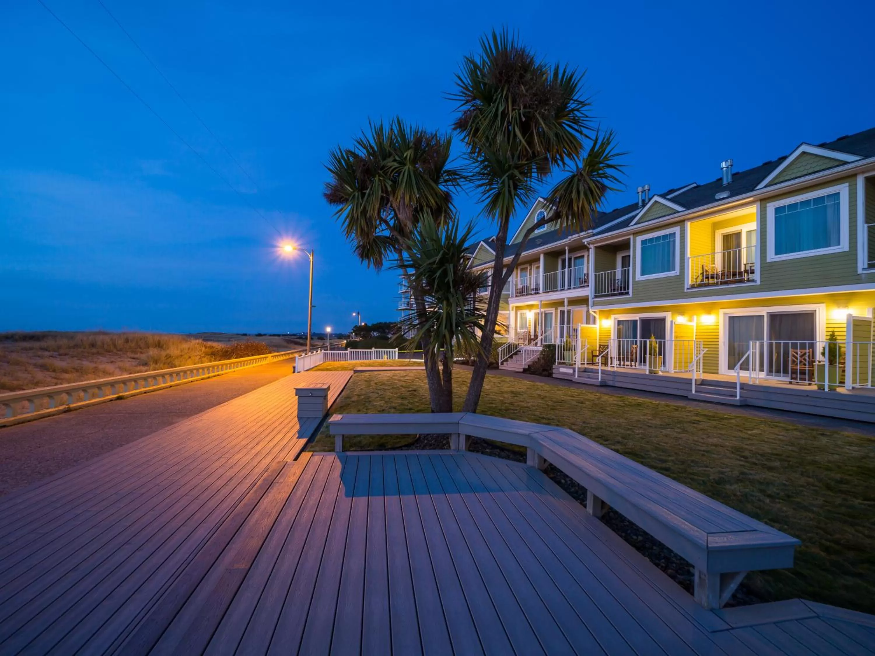 Property building in Inn of the Four Winds Seaside Oceanfront