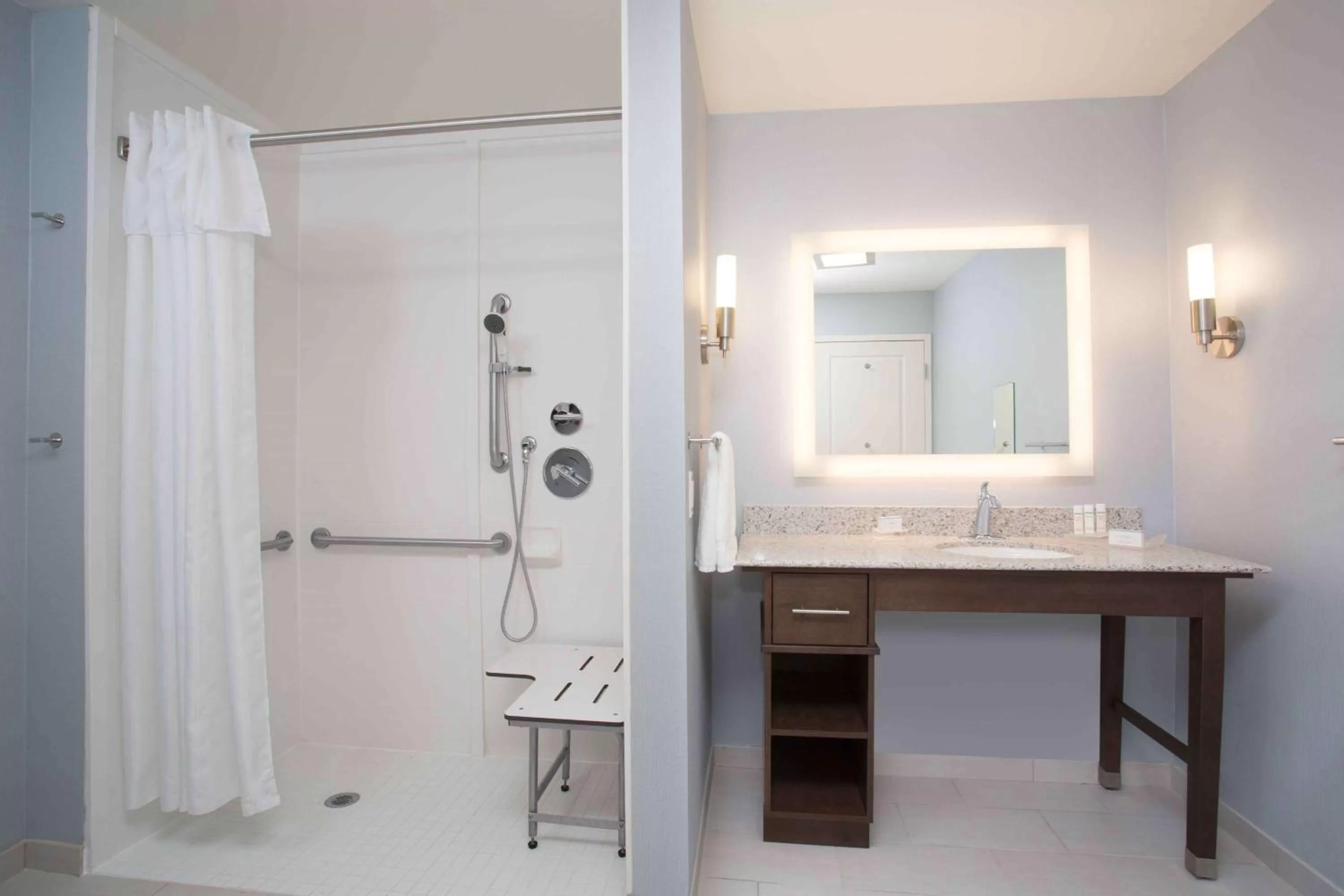 Bathroom in Homewood Suites By Hilton Las Vegas City Center