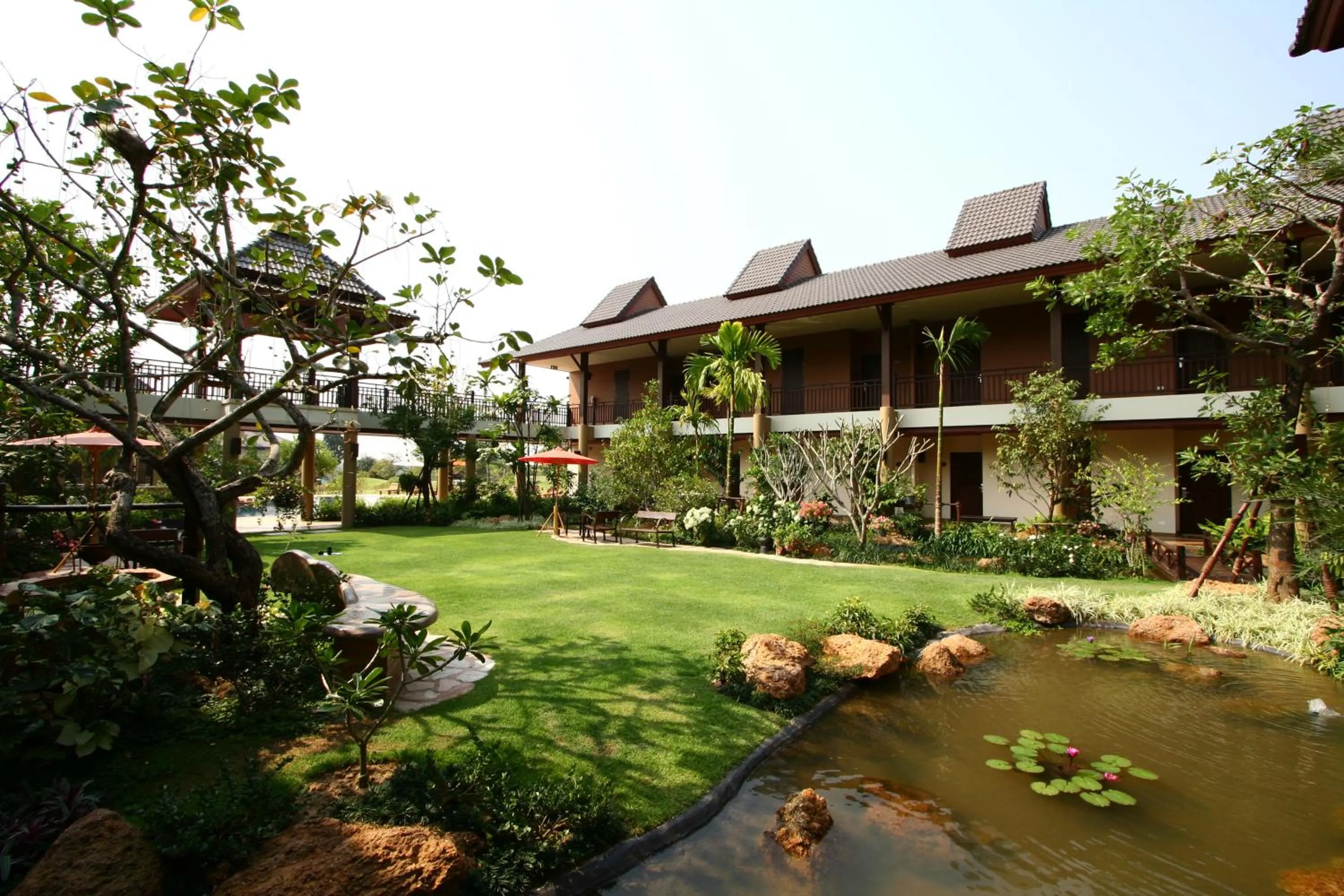 Mae Jo Golf Resort & Spa