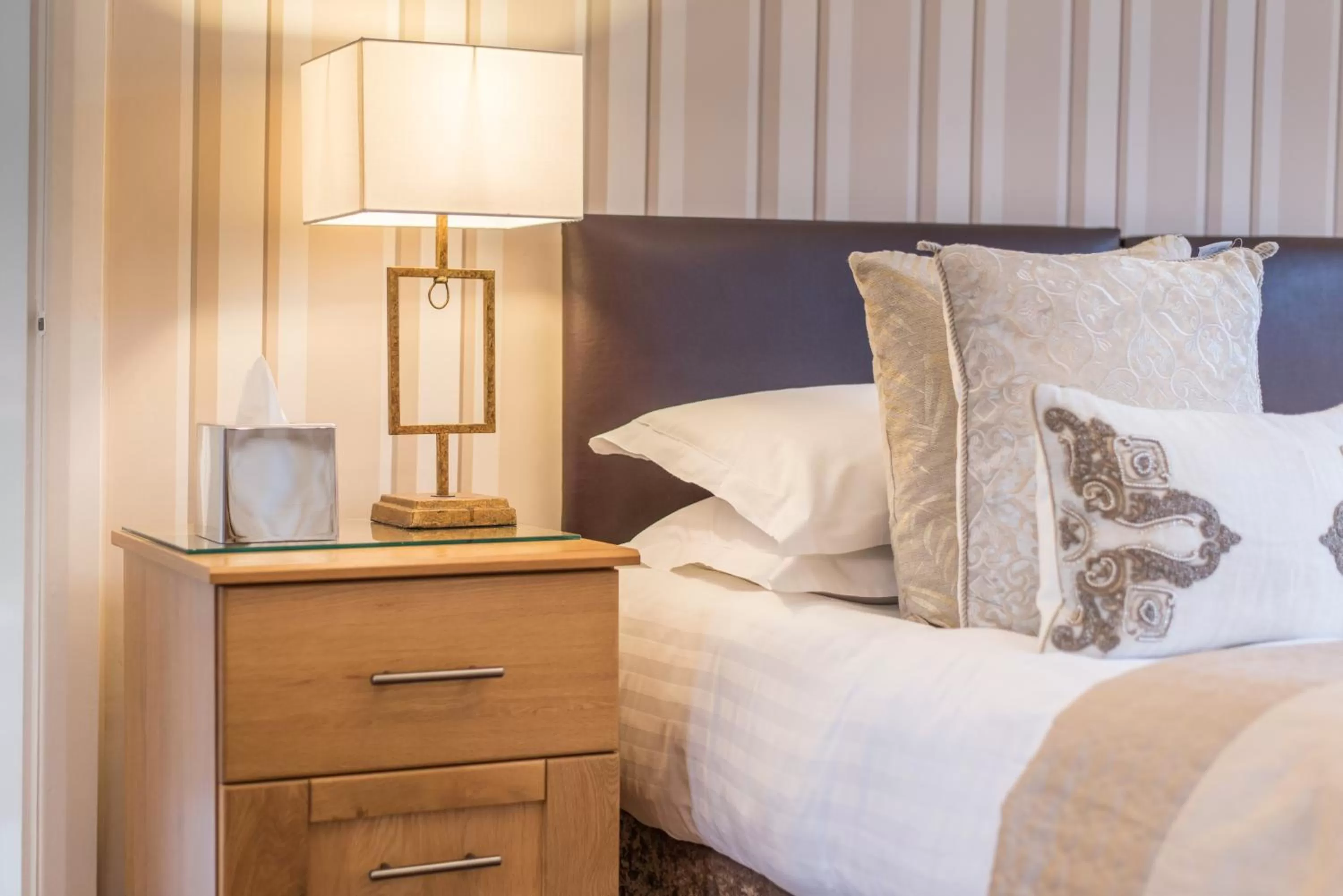 Bed in Grovefield Manor