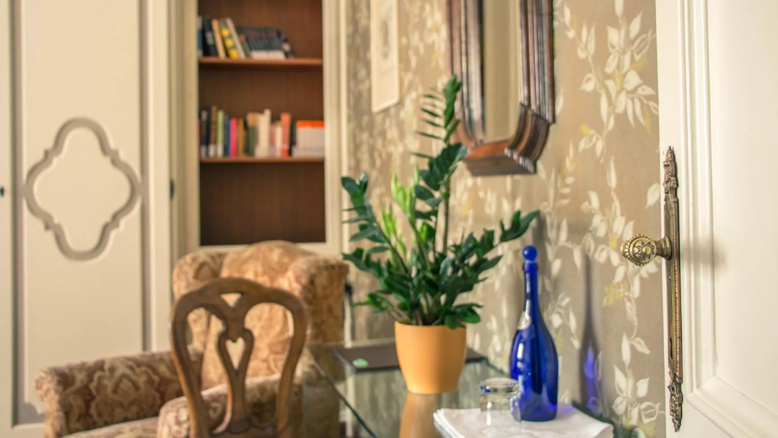 Decorative detail in Locanda dei Buoni e Cattivi