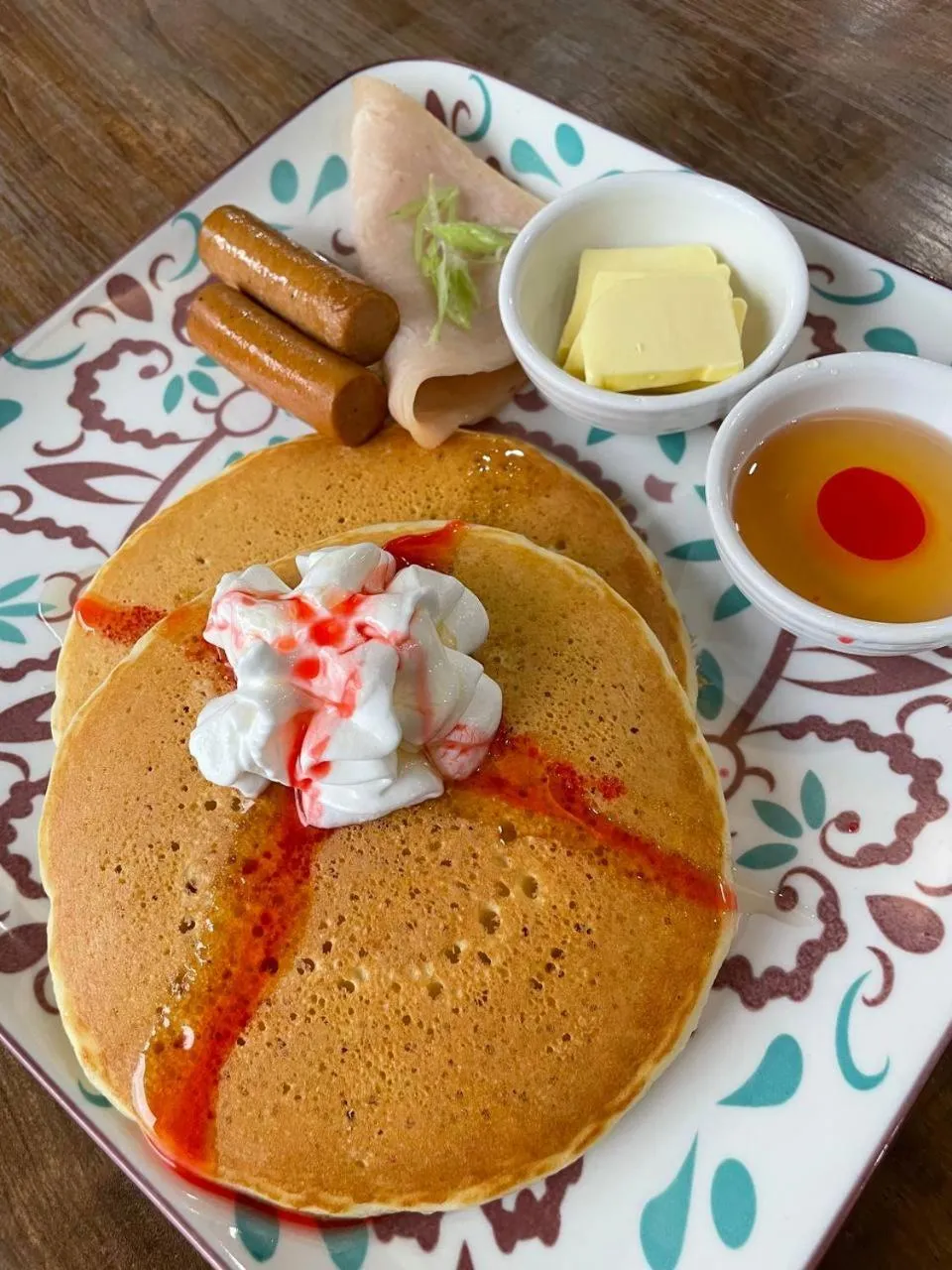 Restaurant/places to eat in The Golden Pine Hotel